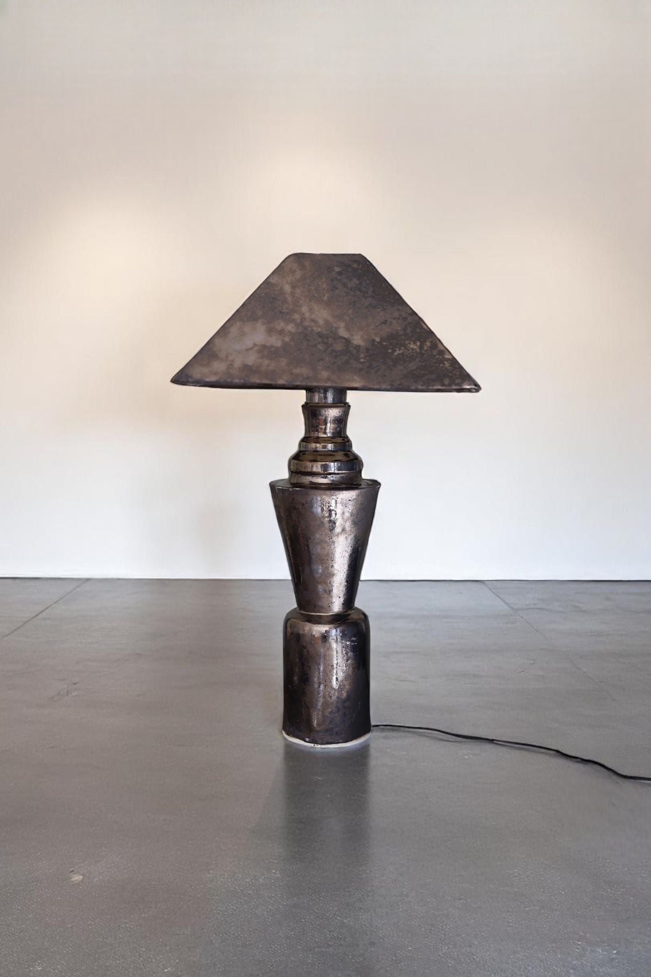 'Oxide Moro' Ceramic Table Lamp