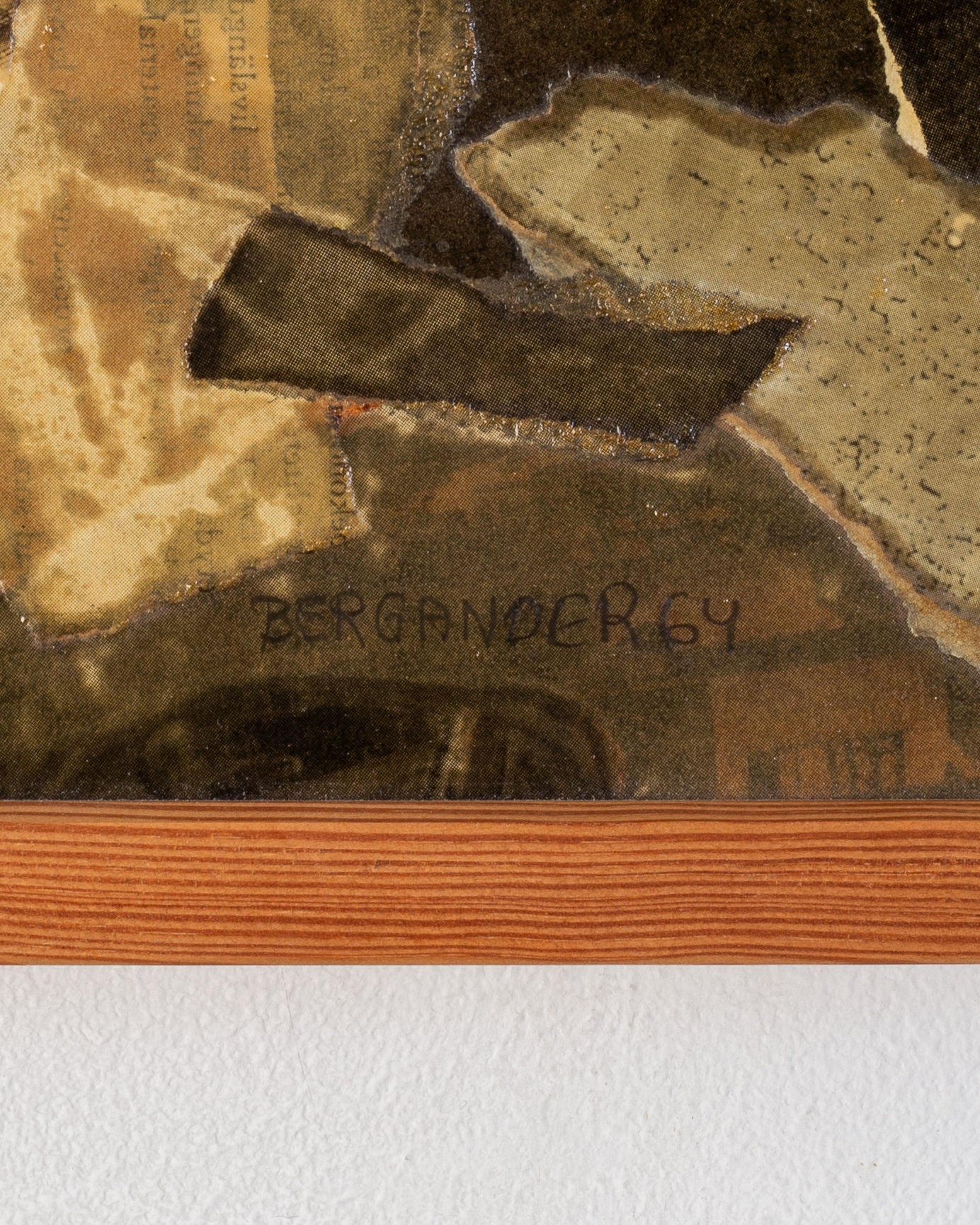 A close-up of the "Leaves" collage by Lars Bergander reveals layered textures and muted colors. In the center, "BERGANDER 64" is prominently written on a brownish section. This piece, echoing mid-century modern Scandinavian art, is presented in a wooden frame by Spigel.