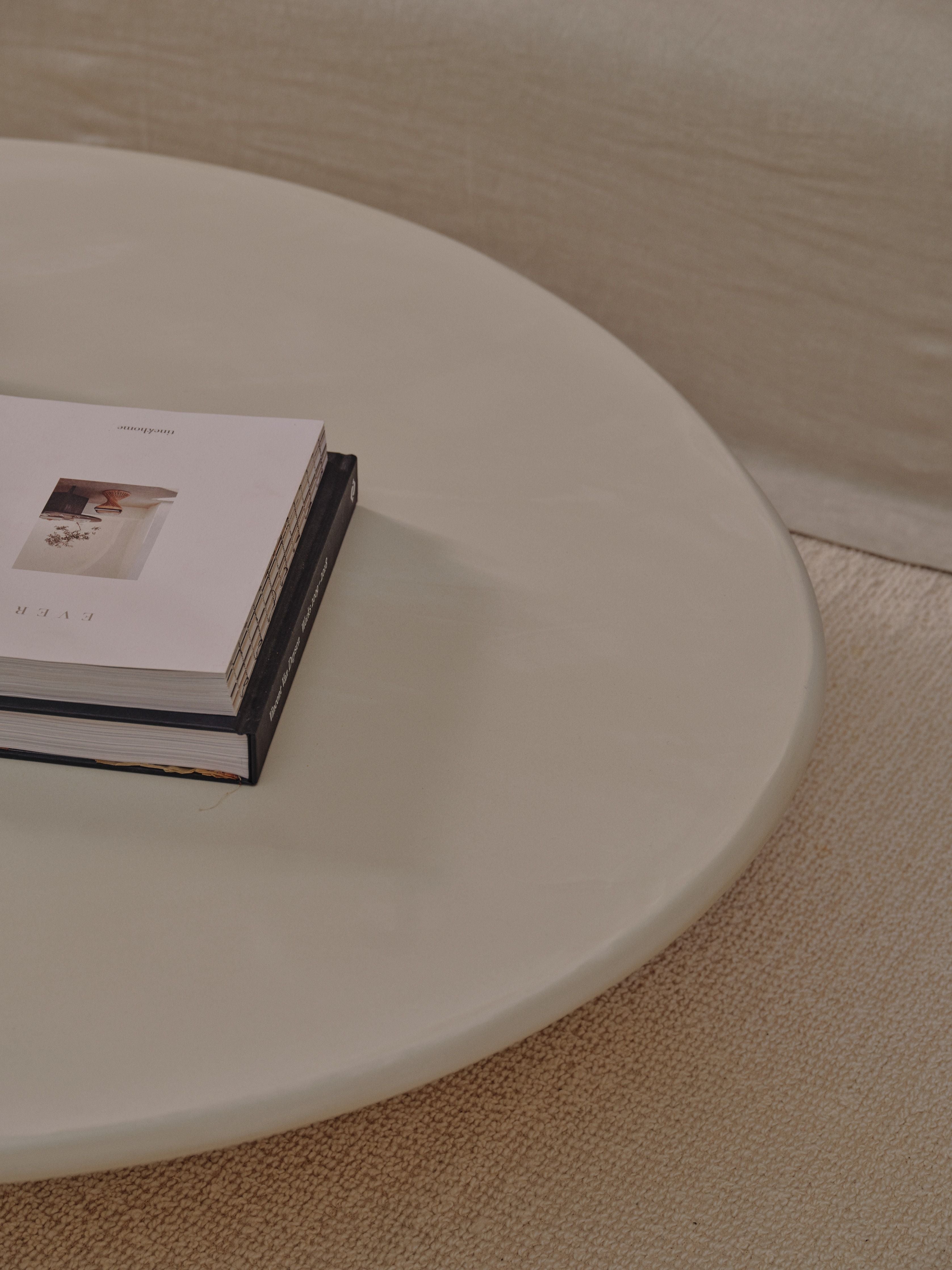 Cinzia Coffee Table — close-up