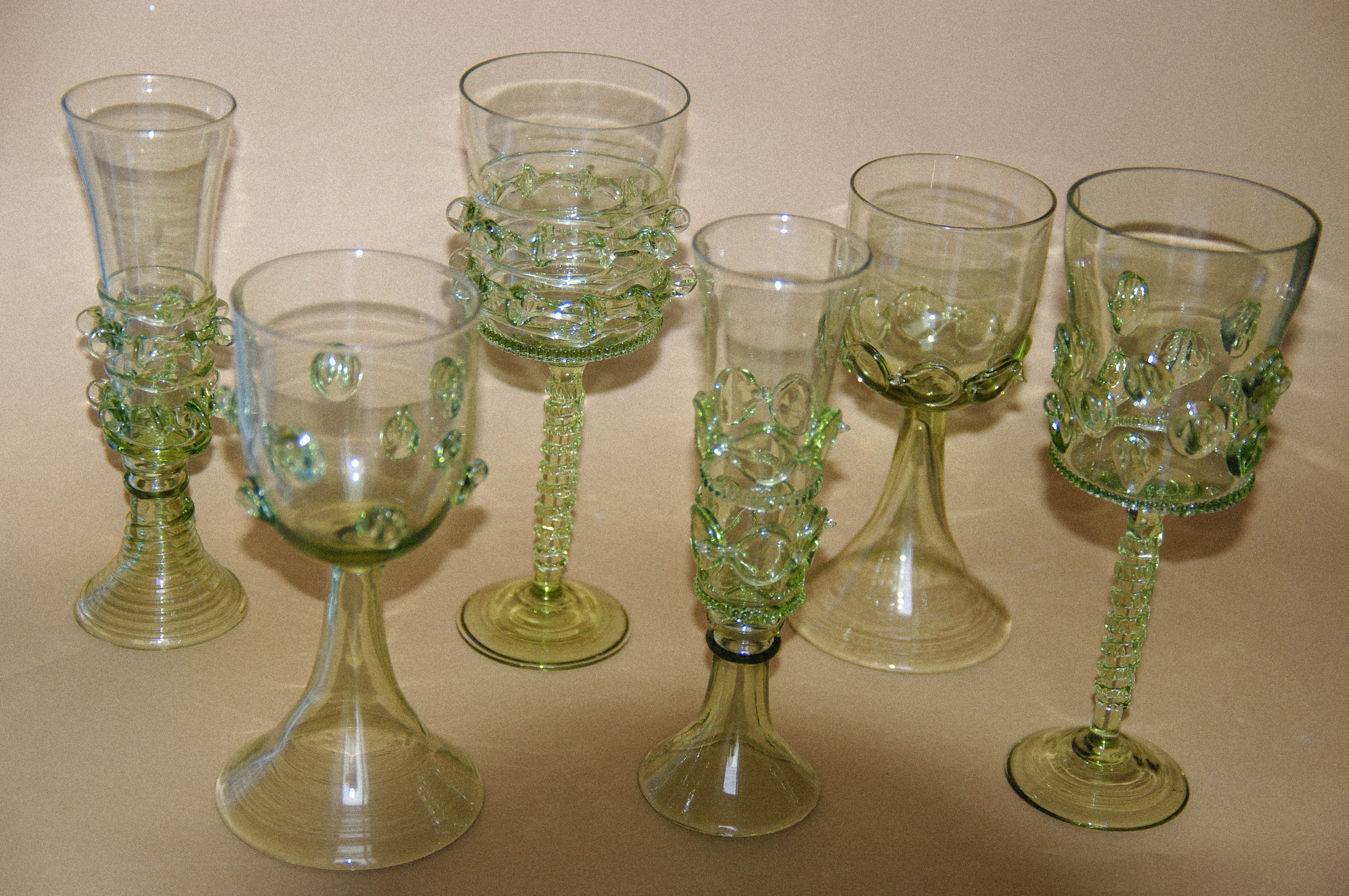 Set of six elegant and durable mouthblown wine glasses for entertaining