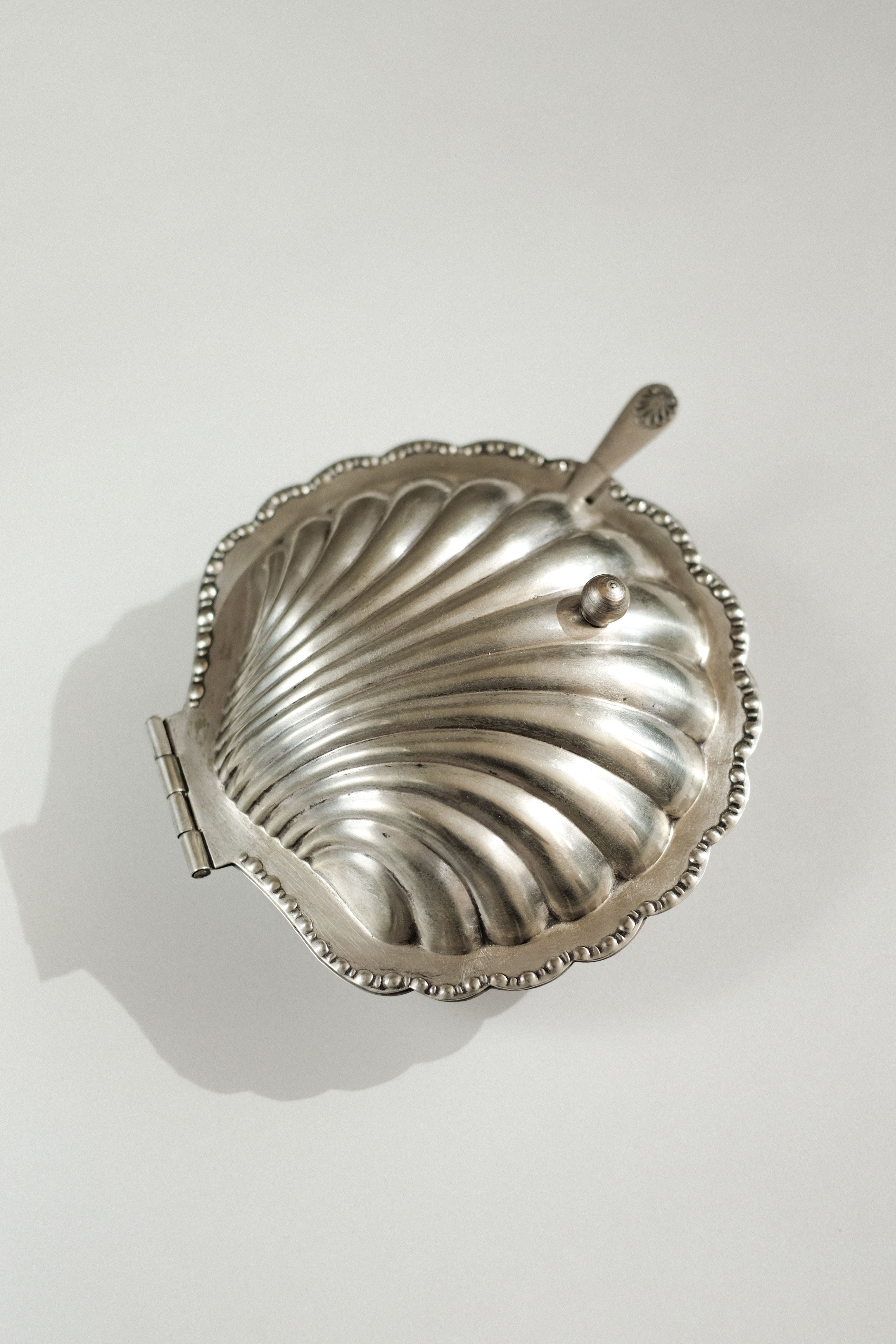 Shell Shaped Butter Dish