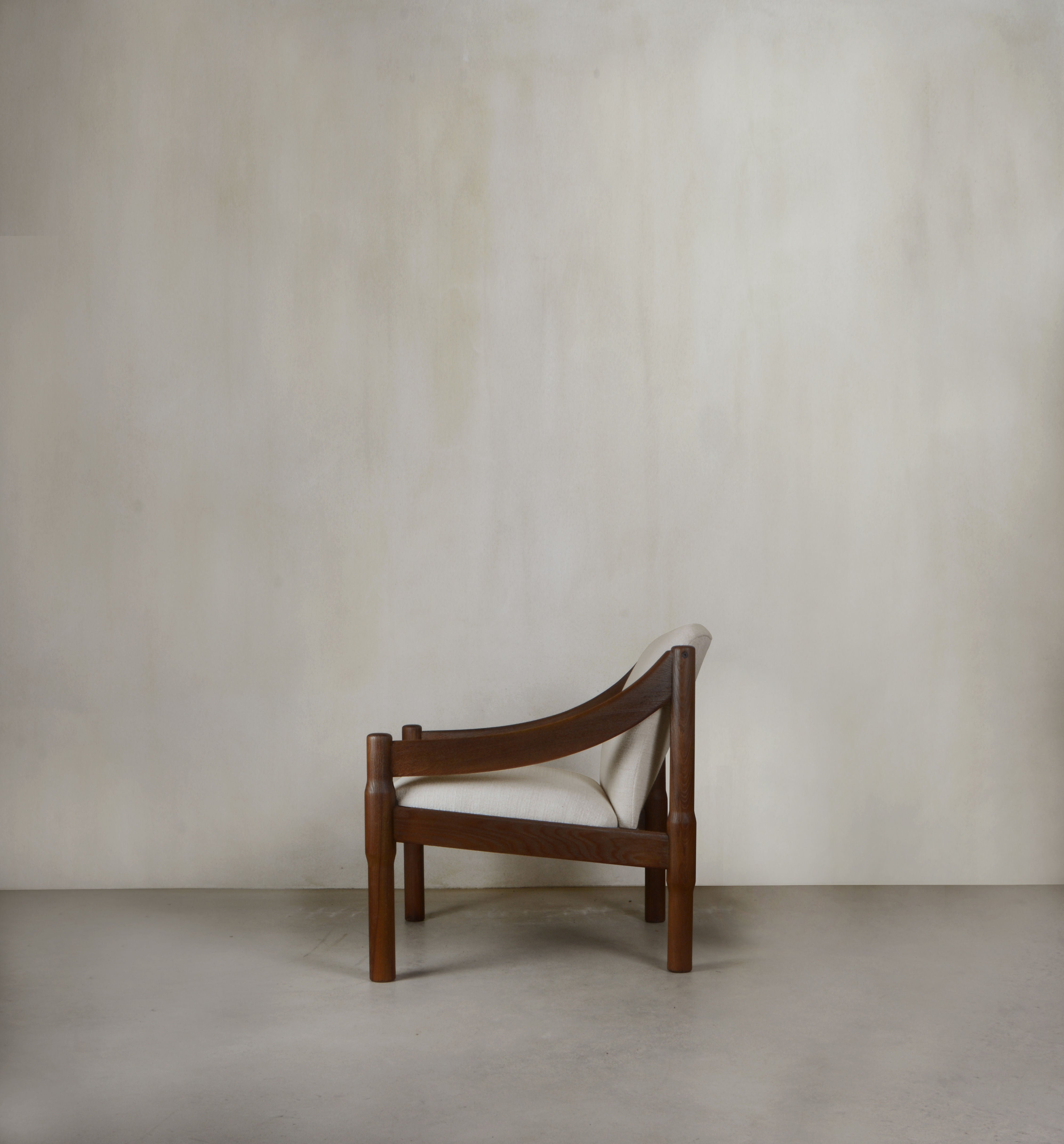 Pair of Carimate 930 armchair by Vico Magistretti, 1960