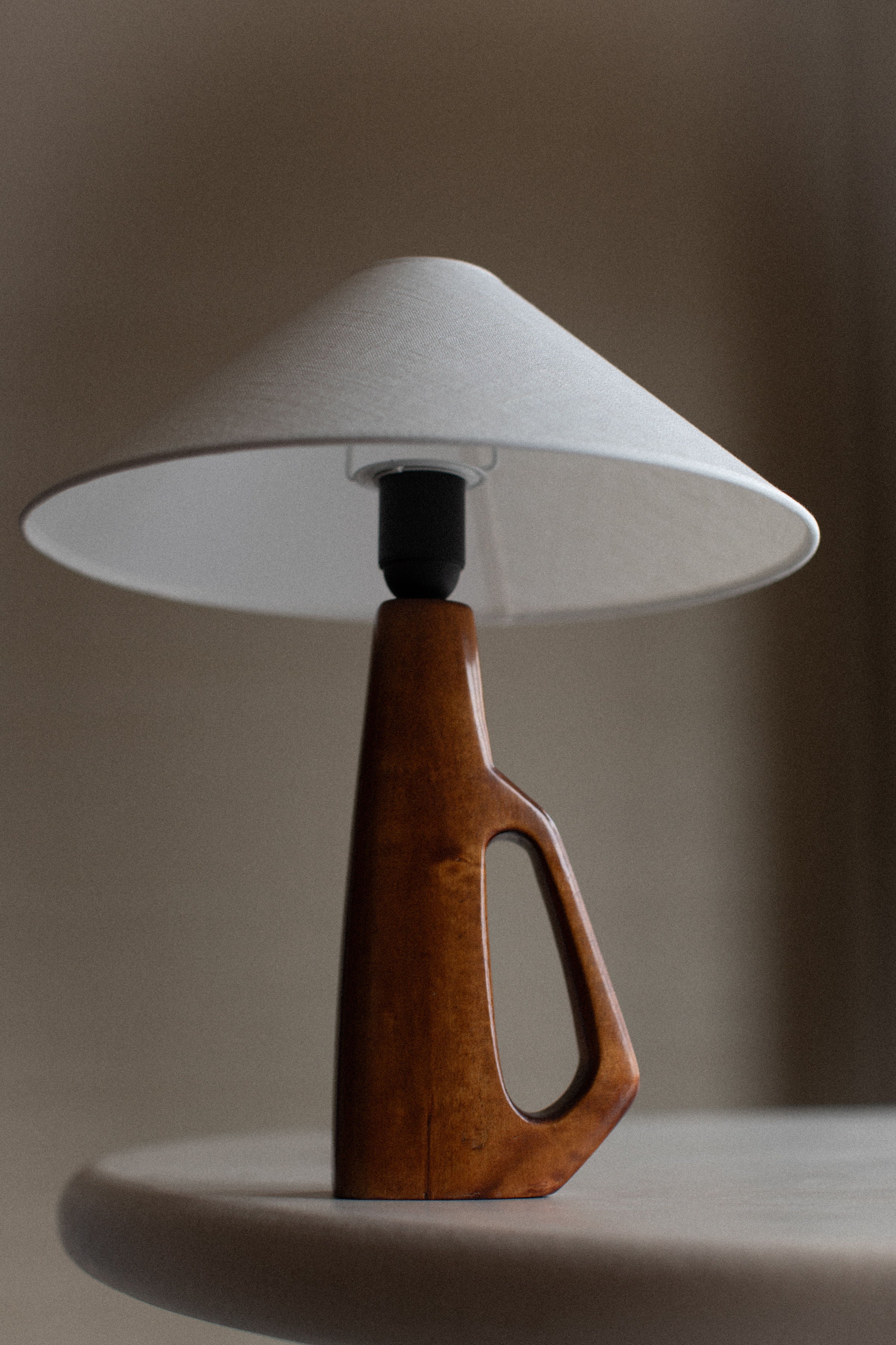 Mid-century Modern Wooden Lamp with Tapered Legs and Textured Finish