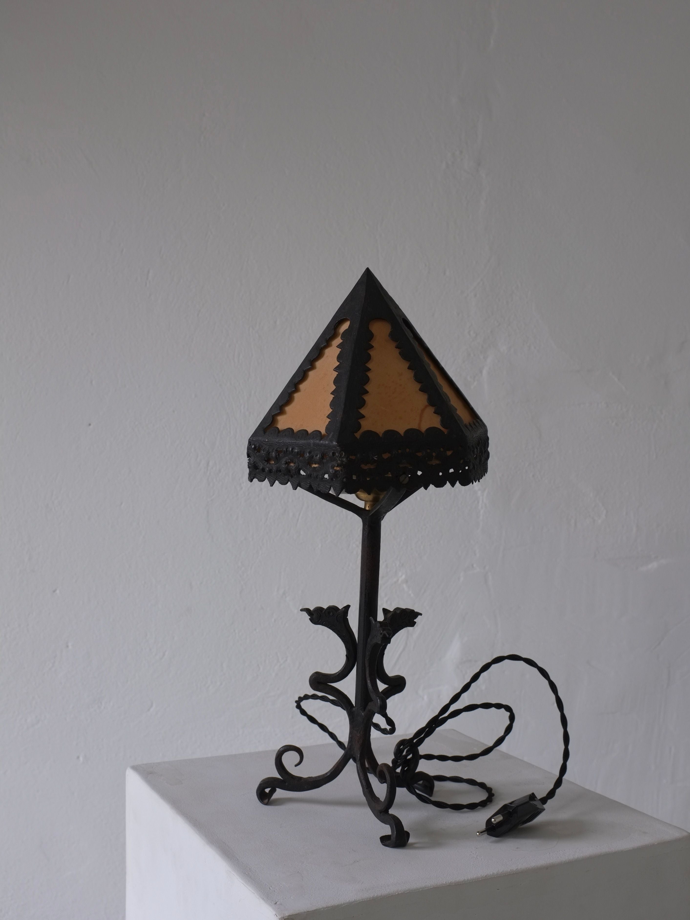 Wrought Iron Dragon Table Lamp, Italy 1910s