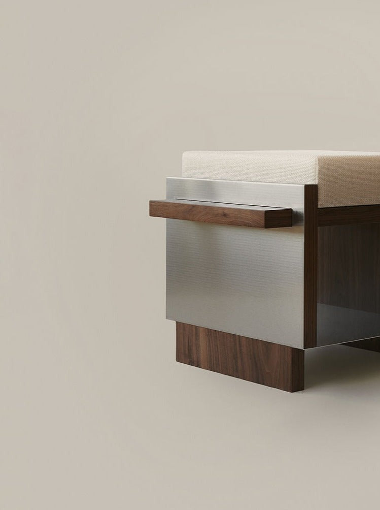 B1 [single stool]