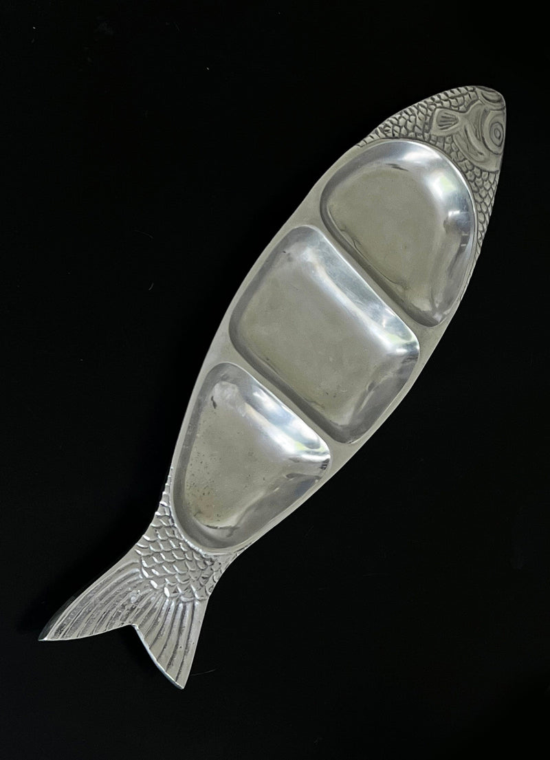 Aluminium fish-shaped serving dish with three compartments by Porter Studio