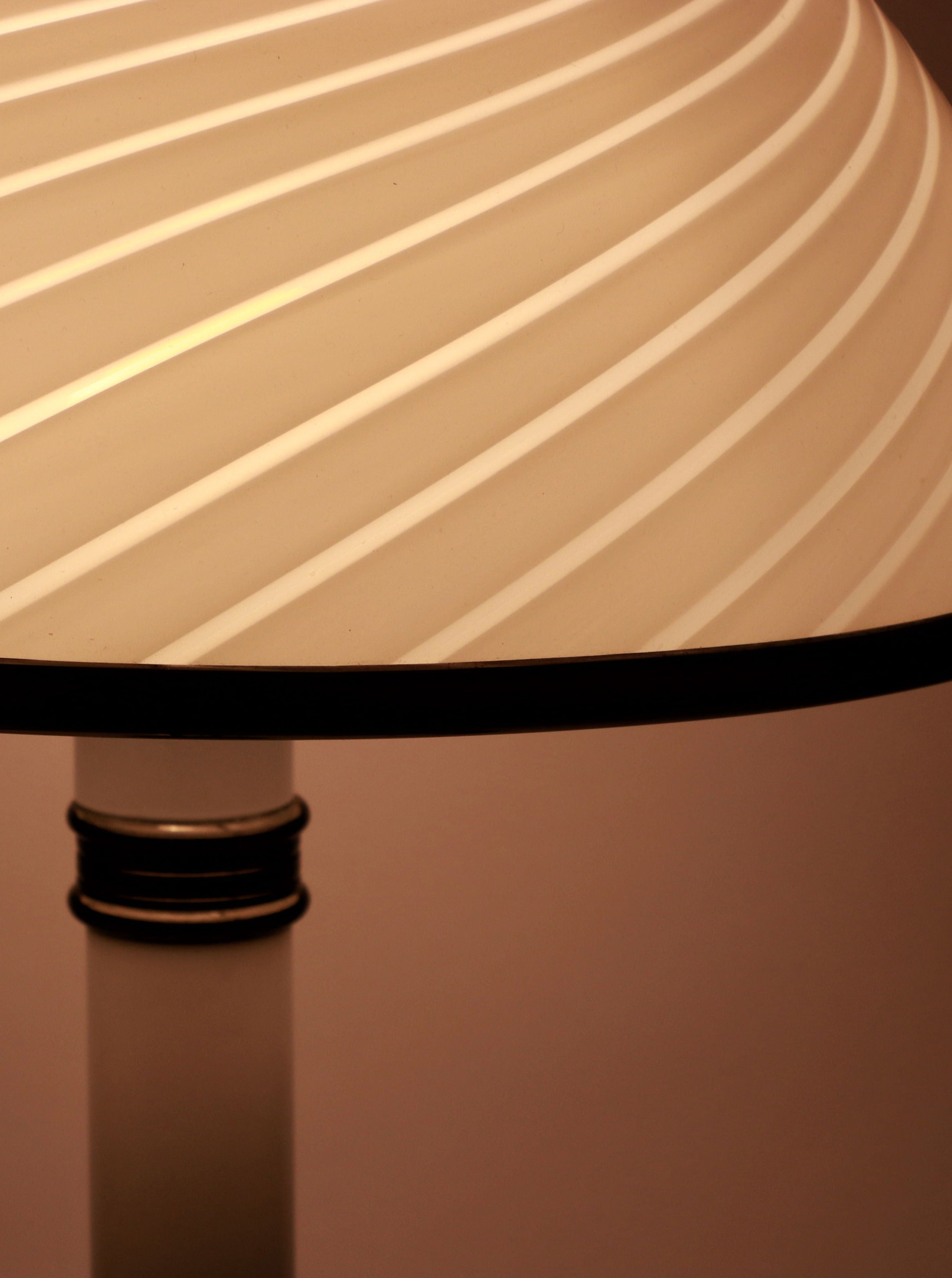 Murano Swirl Mushroom Table Lamp by F Fabbian for Mazzega 1980s