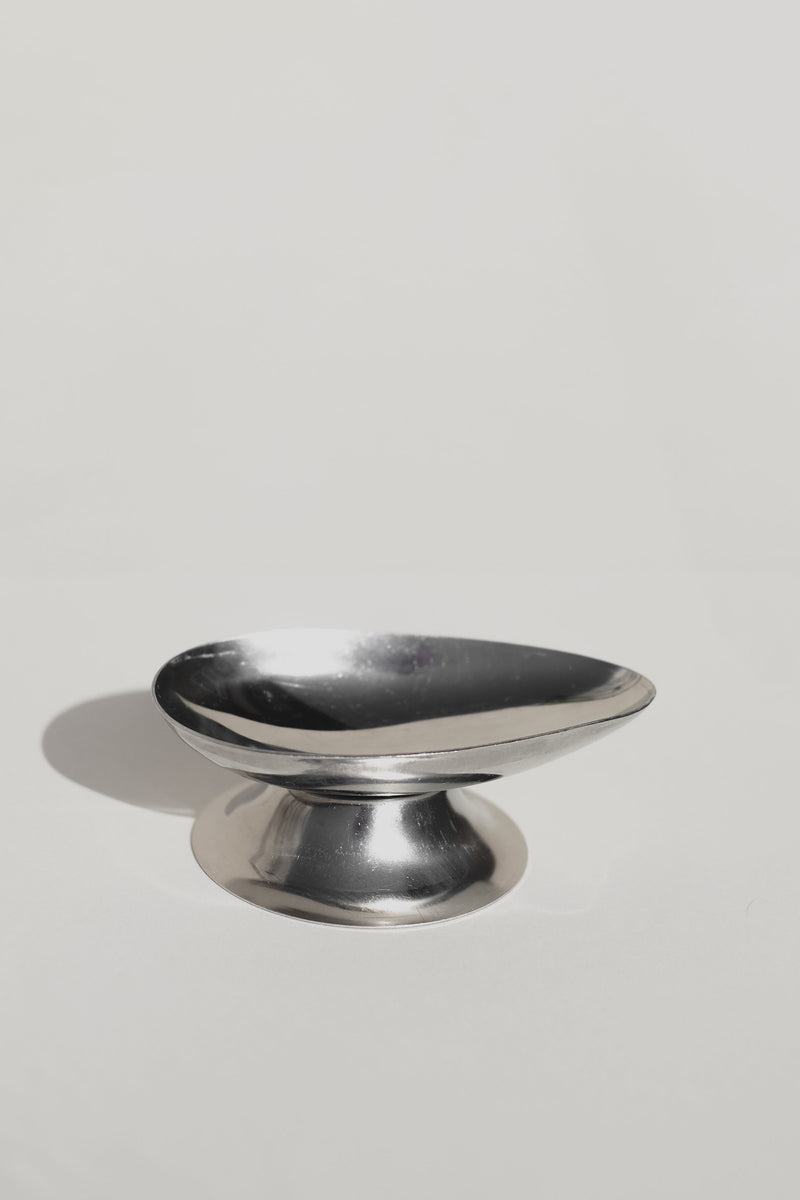 Polished metal ice coup with curved bowl detail