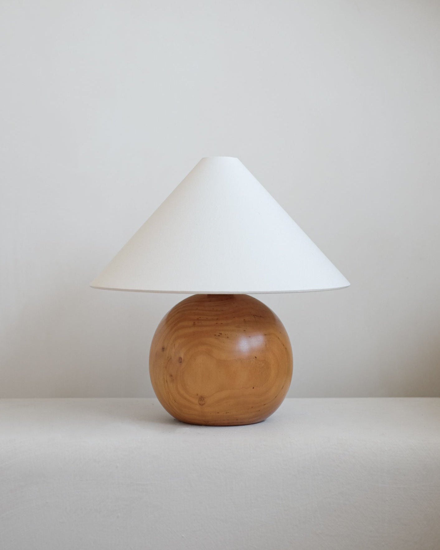 Wooden table lamp