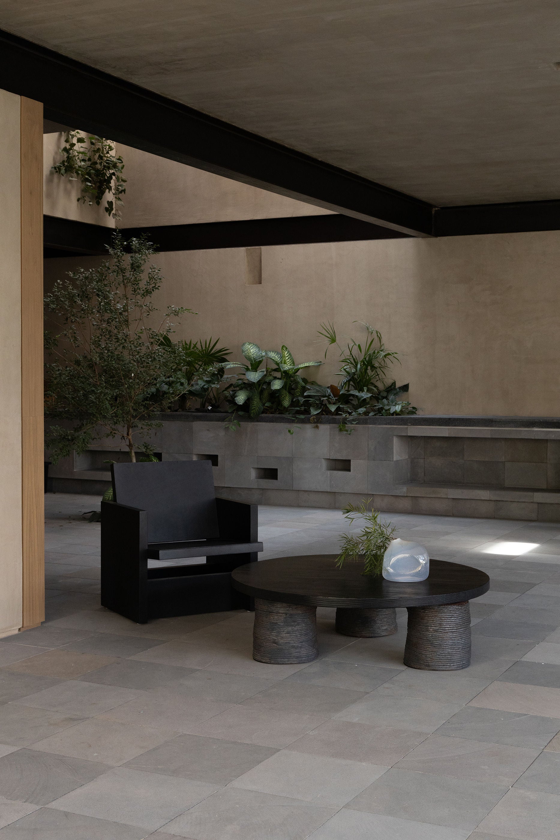 'Clavijero' Lounge Chair in Black Oak
