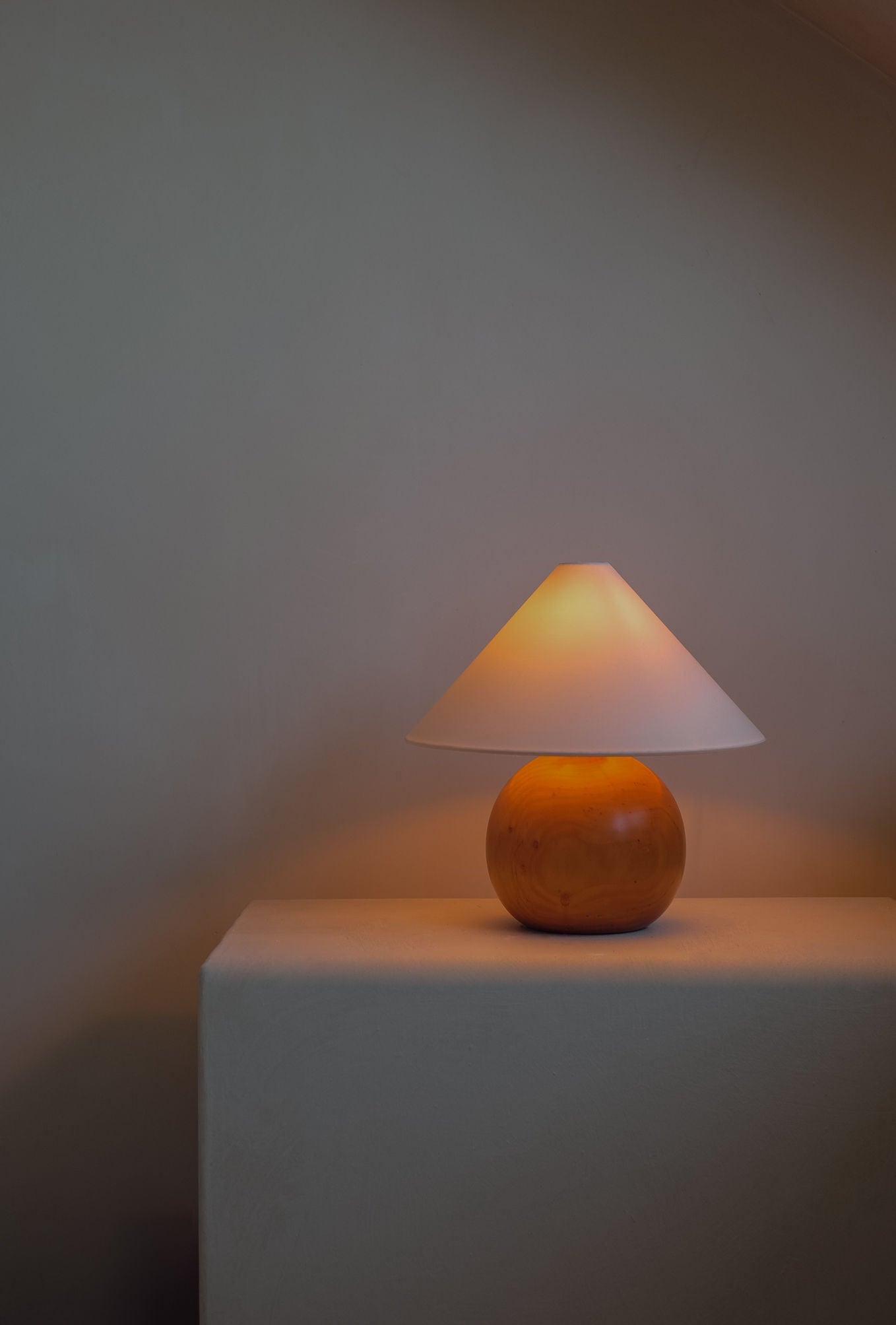 Wooden table lamp