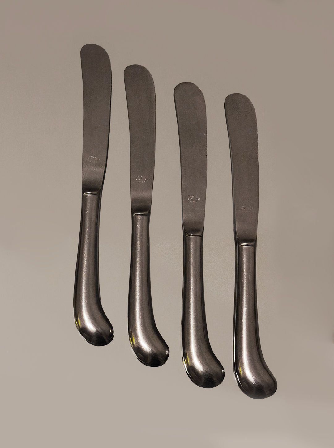 Set of 4 Butter Knives