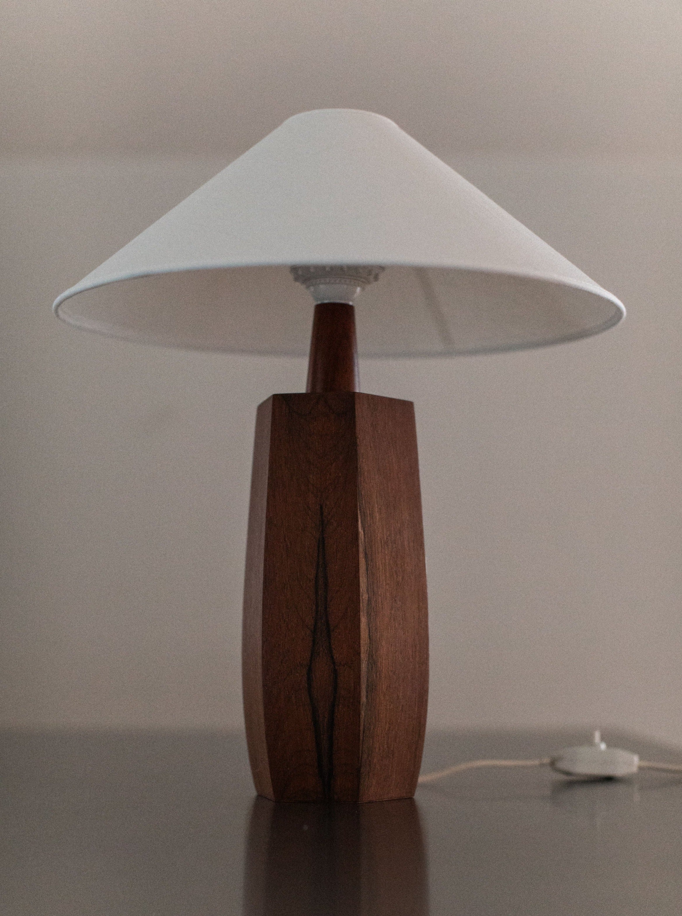 1940's Wooden Lamp Luxury Decor