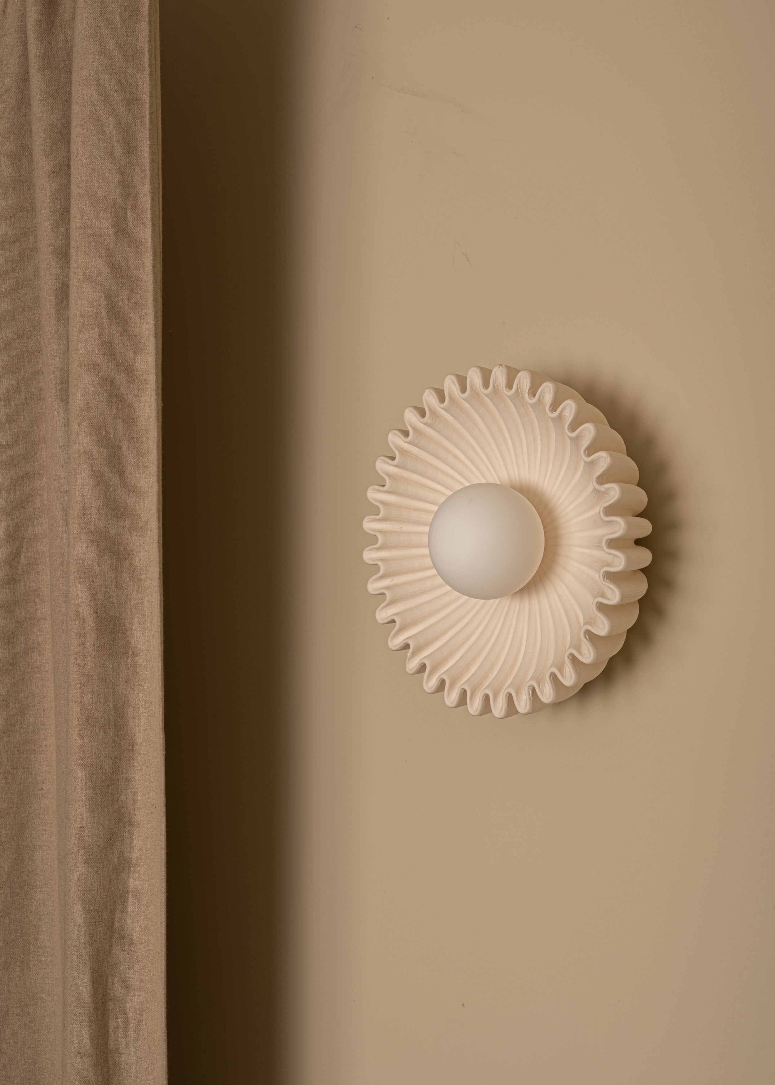 'Ostro' Wall Light in Ecru Ceramic