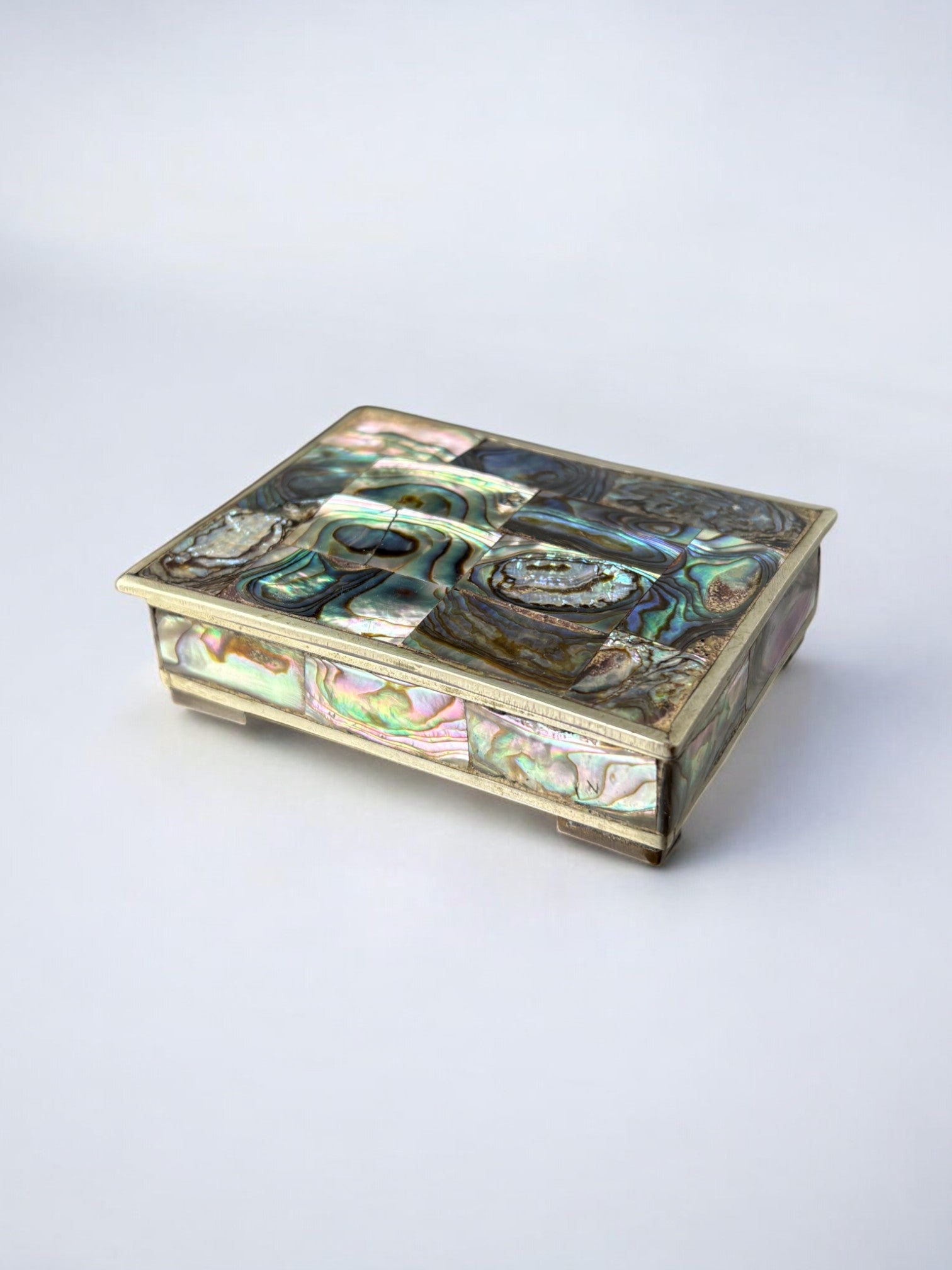 Mexican abalone shell decorative box with alpaca trim 1970s