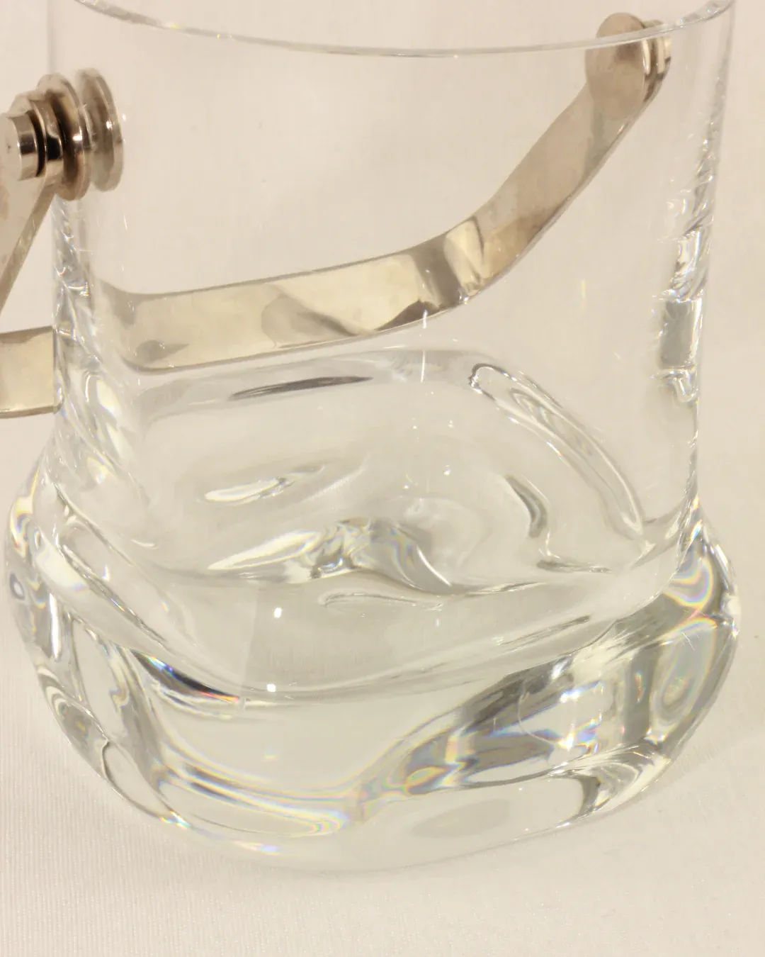 Luxurious Crystal Ice Bucket with Diamond-cut Pattern, Great for Keeping Drinks Cold