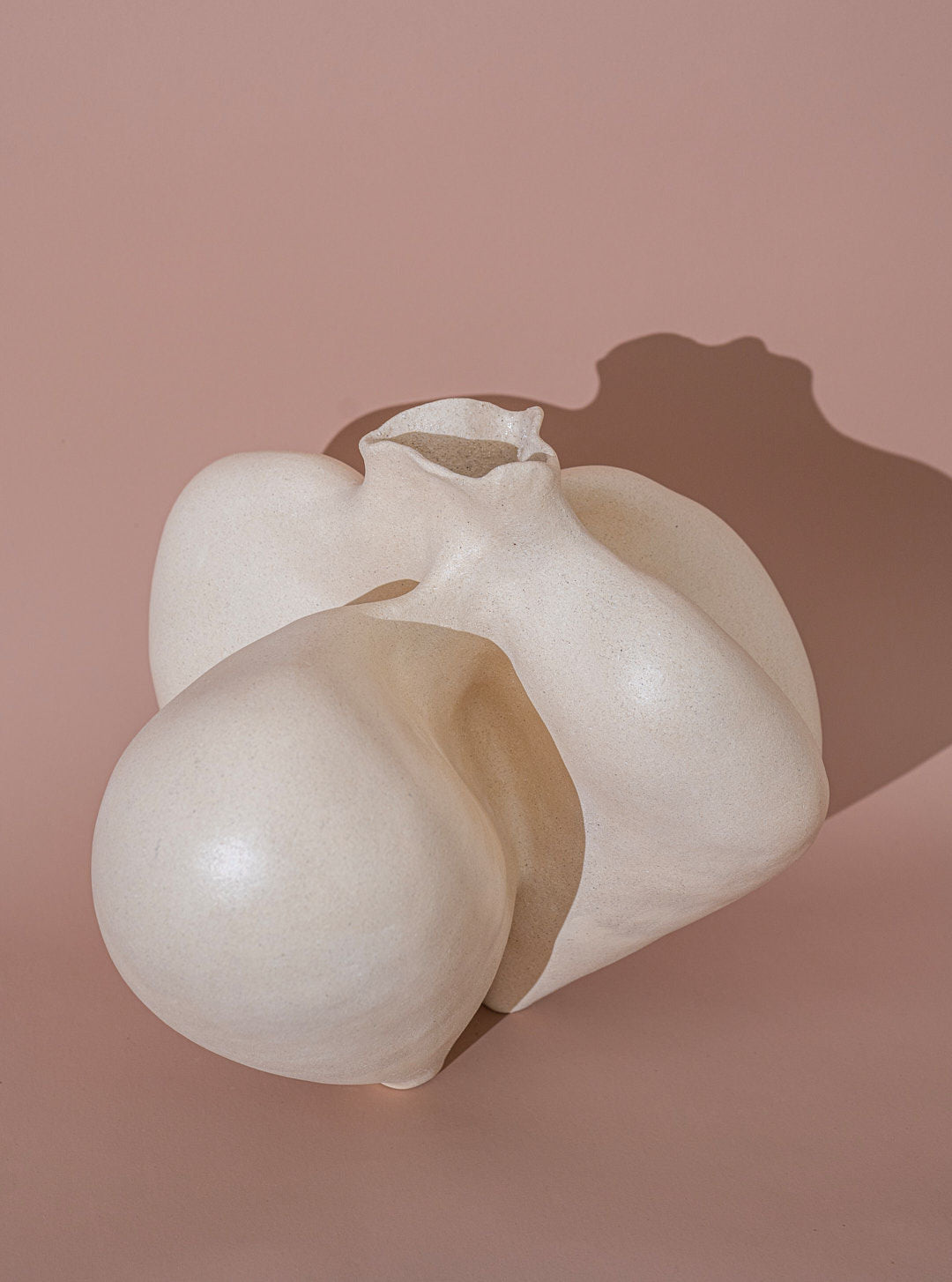 'Anatomy of a Curve' Vase