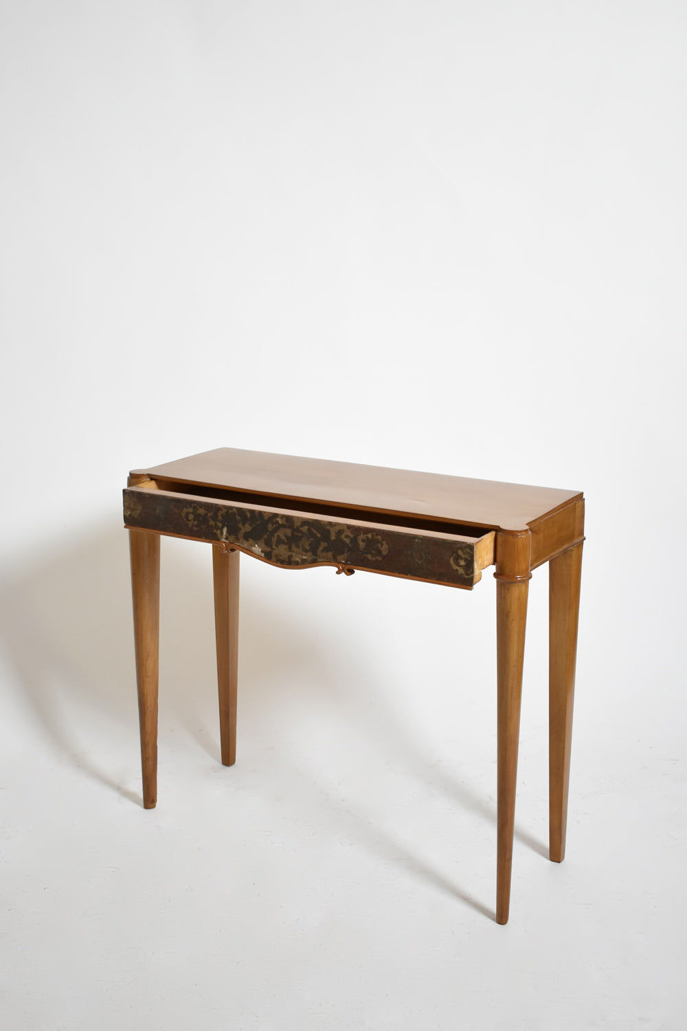 Console en bois naturel et laqué, années 1940