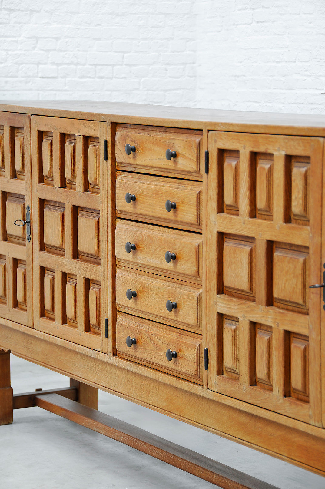 Spanish Brutalist Sideboard in Solid Oak, circa 1940