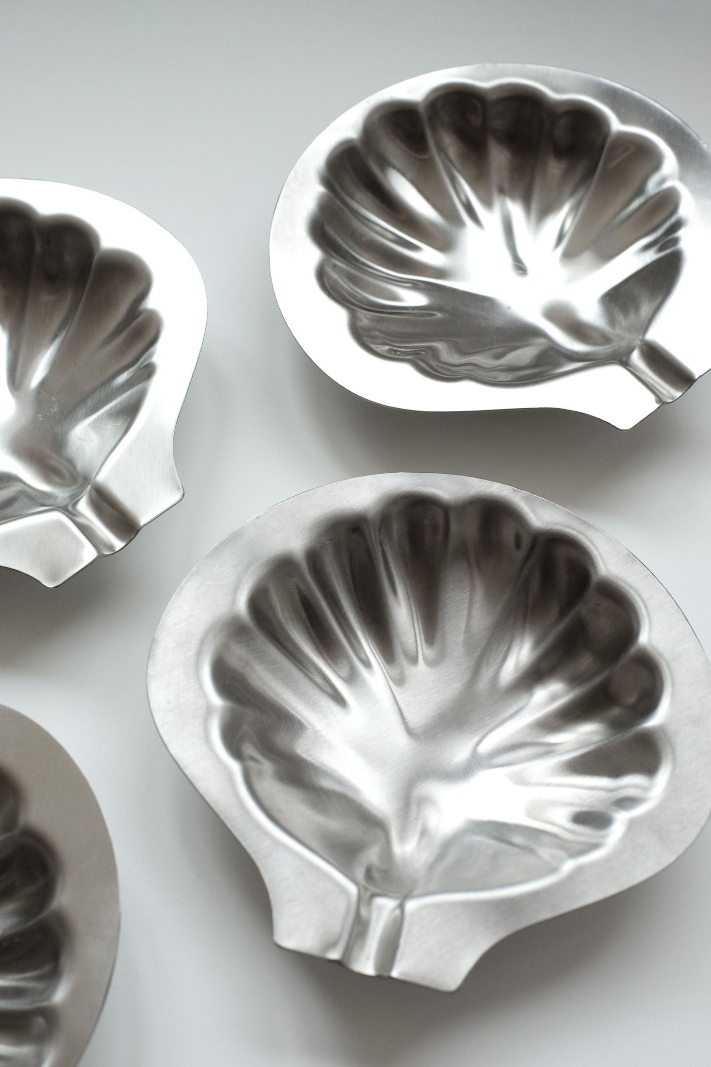Set of 4 Shell Dishes
