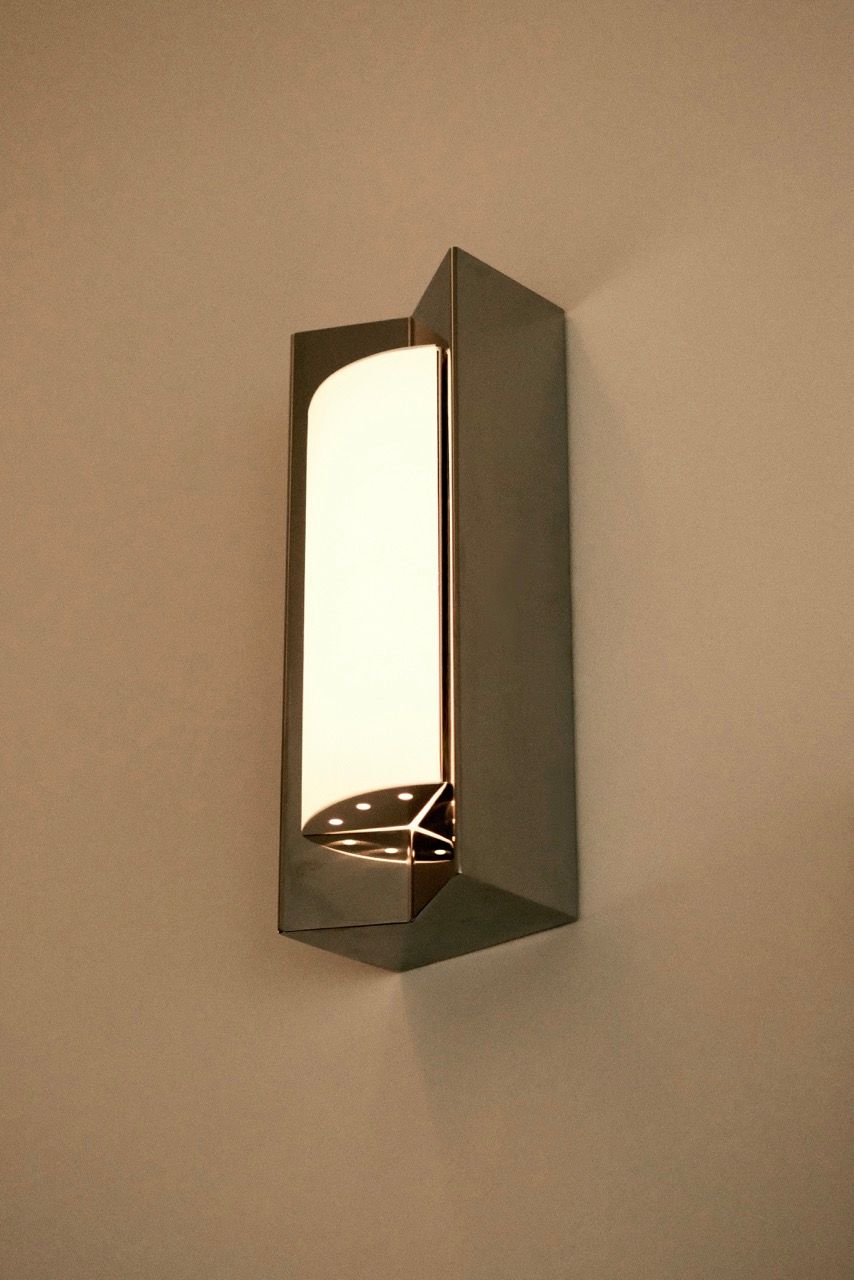 'Arrow' Applique Wall Light