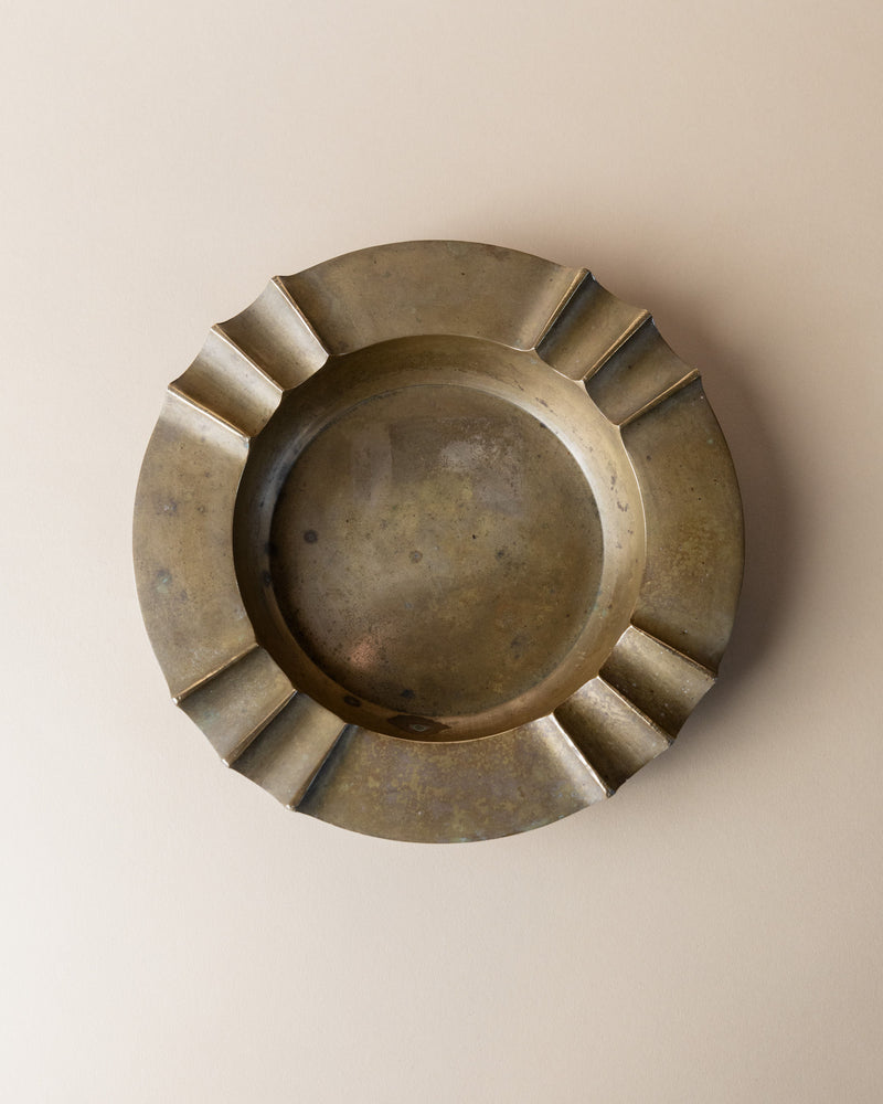 Vintage brass ashtray with scalloped rim, Italian Brutalist 1940s