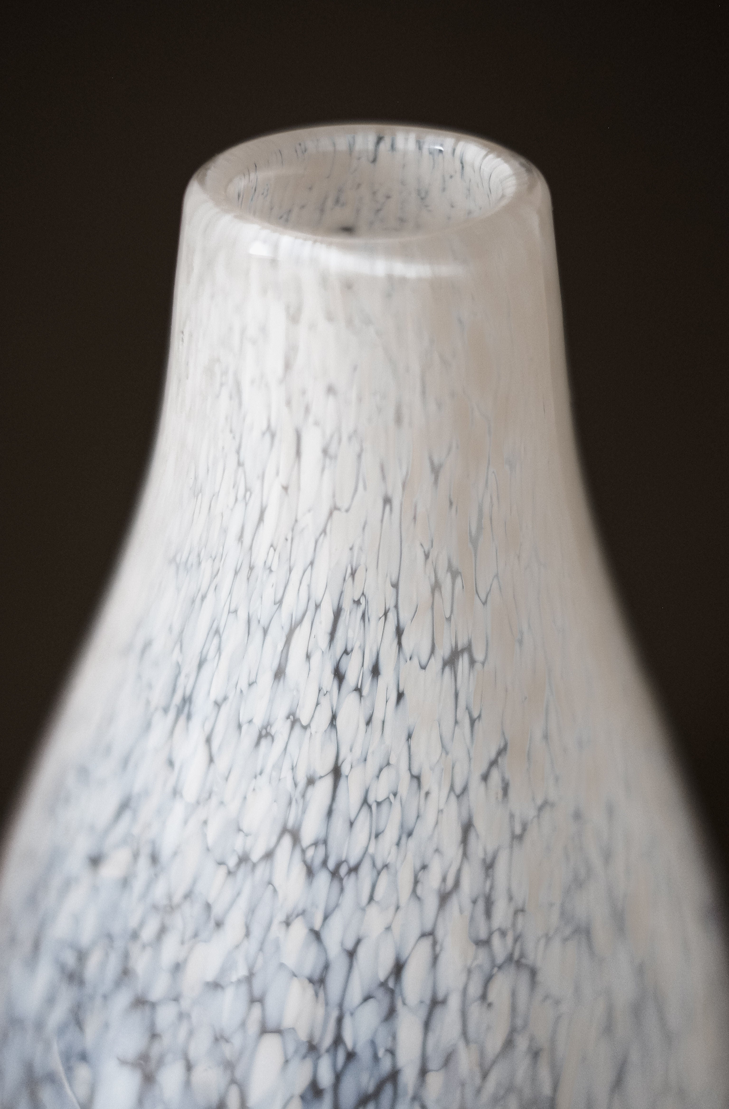White Vase Tortoise Glass