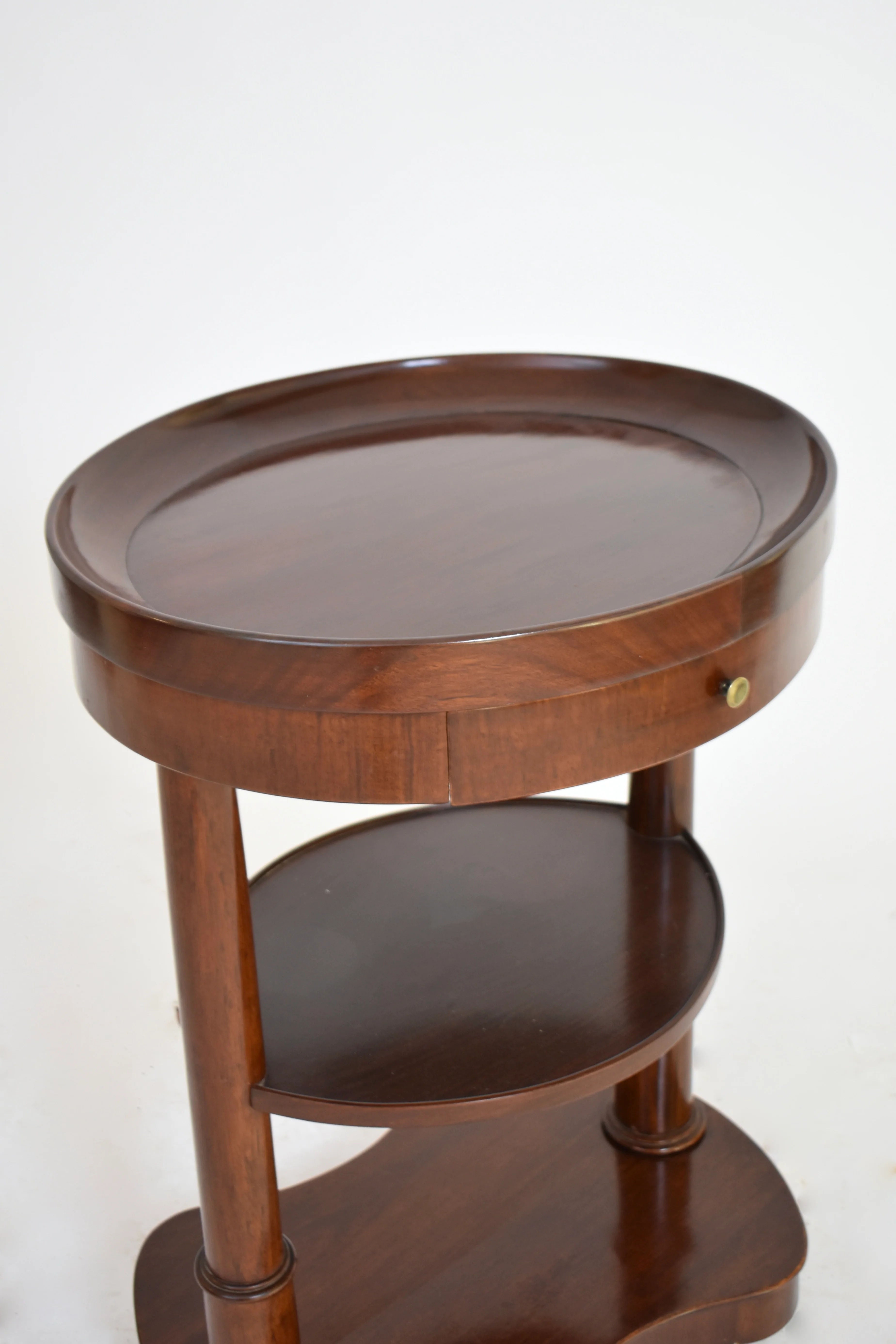 Mahogany Flying Oval Table, XIXth c.