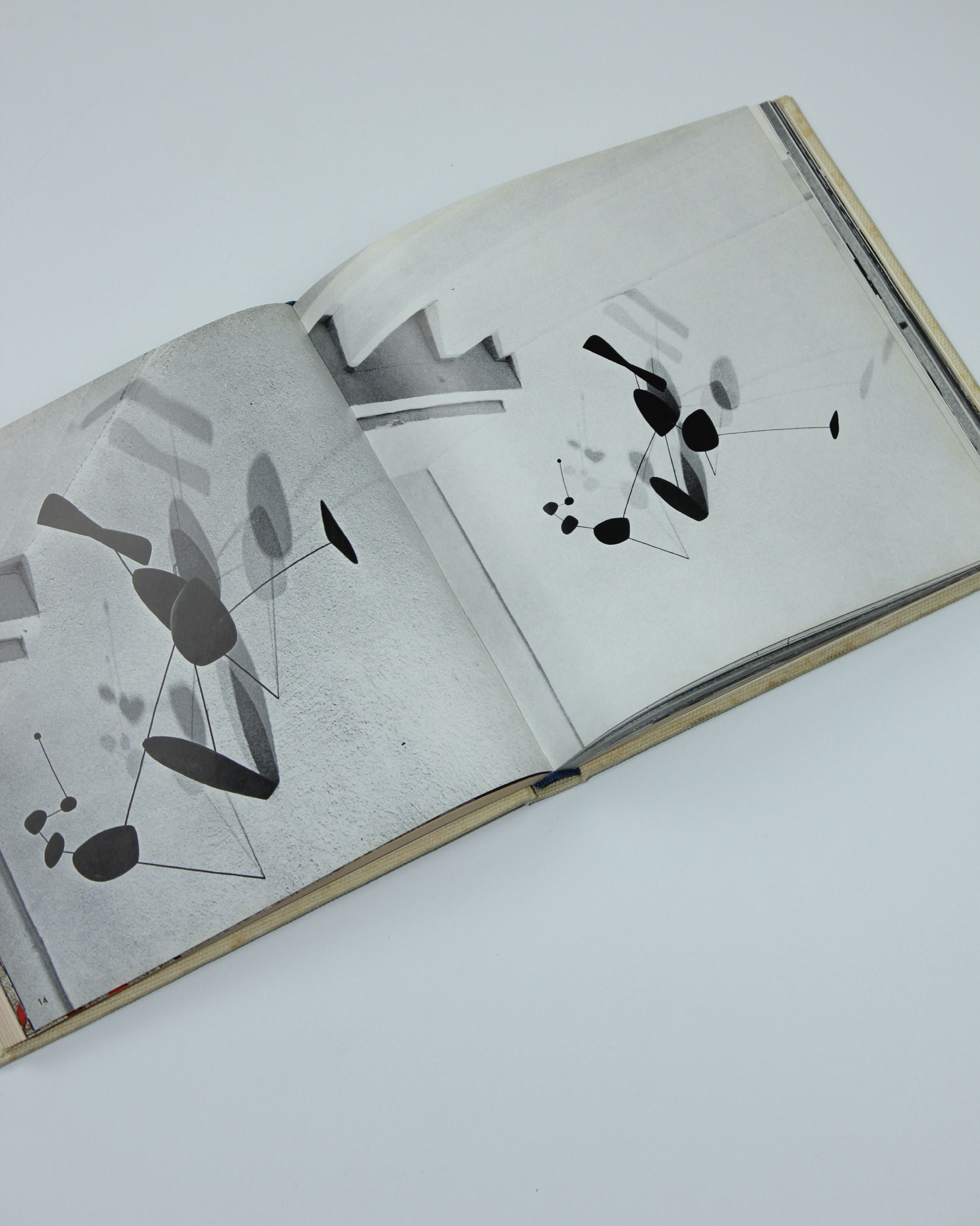 Calder 作品集　アートブック CALDER Art Book by Boga Avante Shop | The Oblist