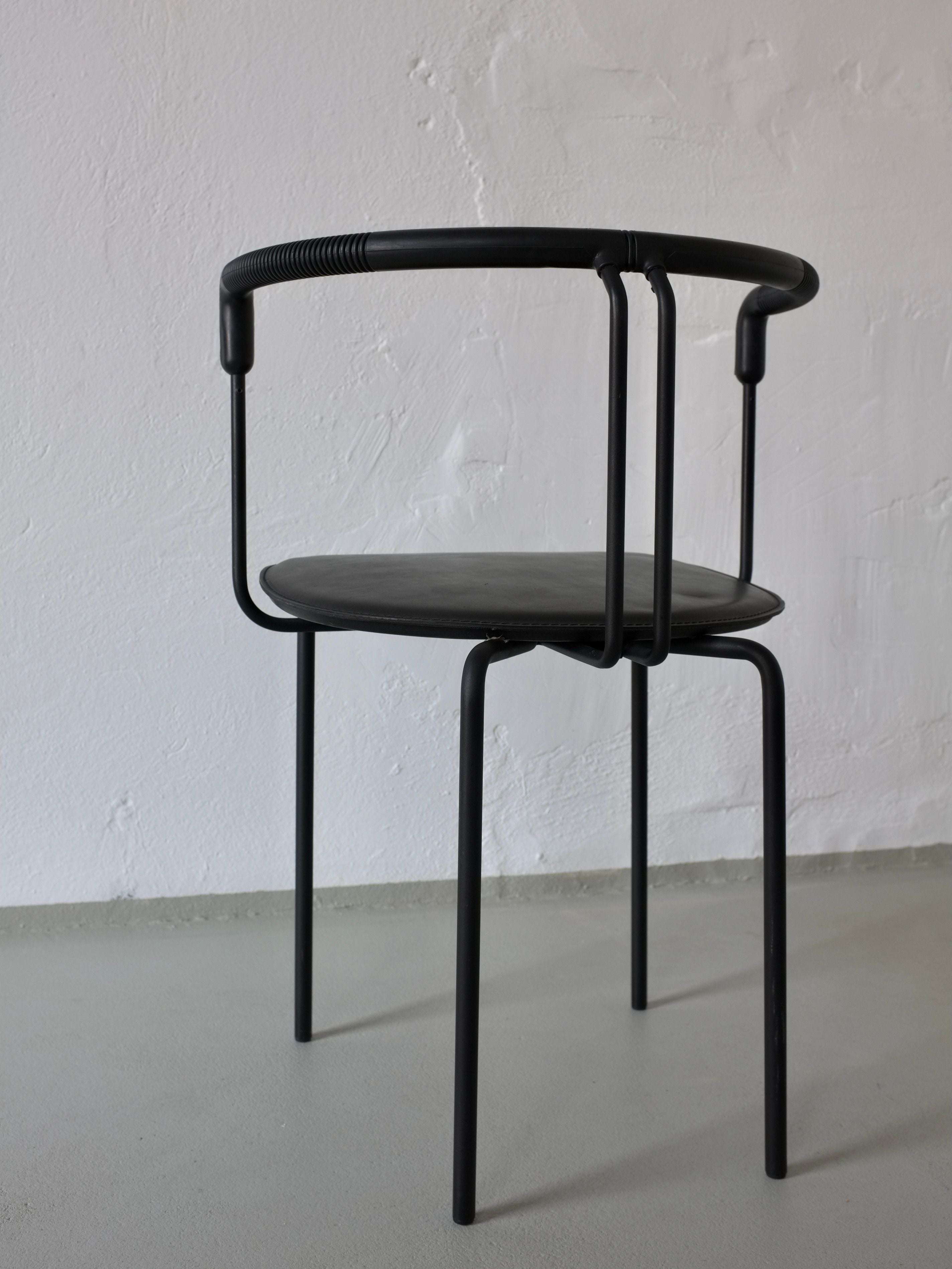 4 Postmodern Black Leather Armchairs from Cidue, Italy, 1990s