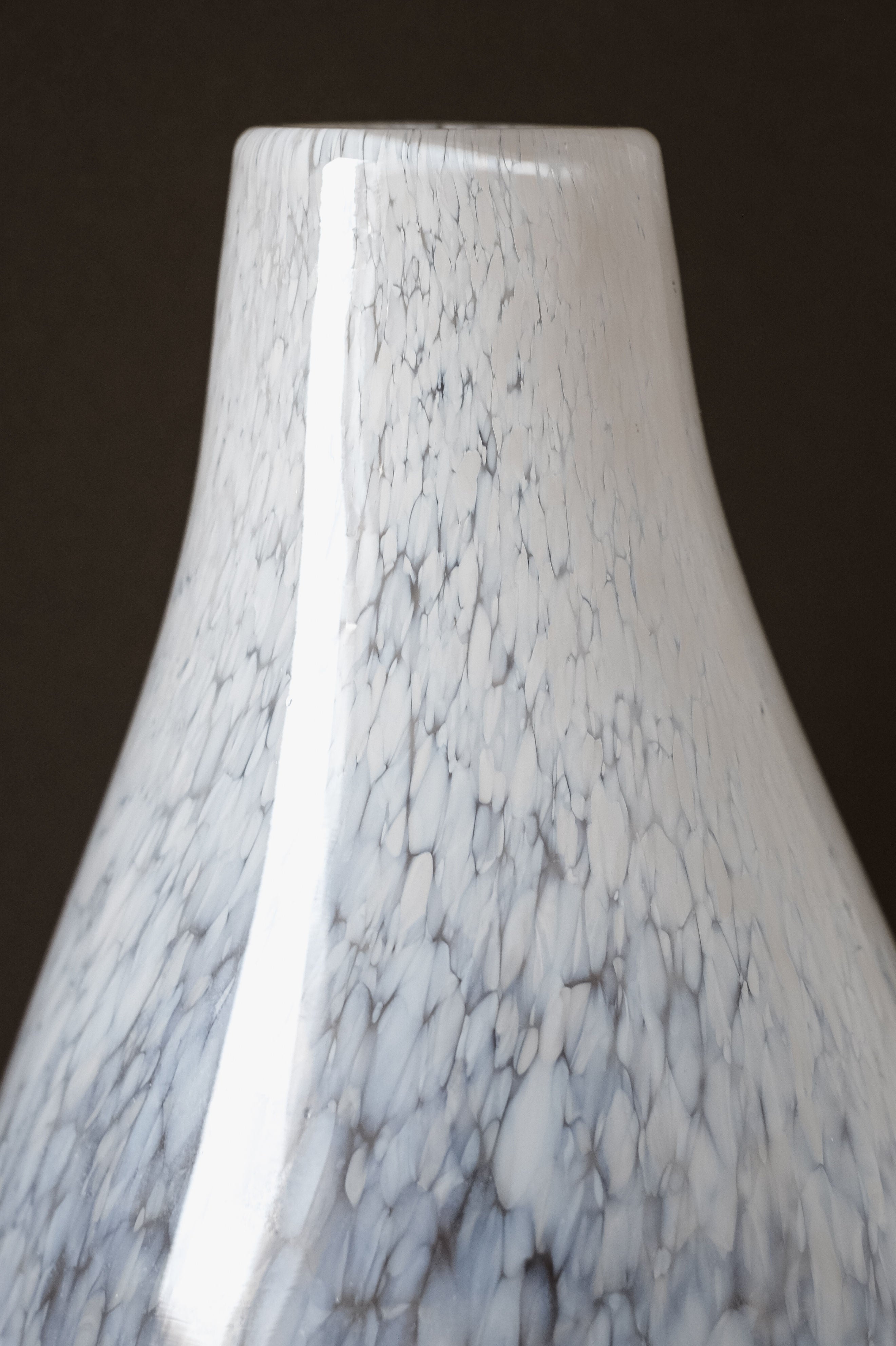 White Vase Tortoise Glass