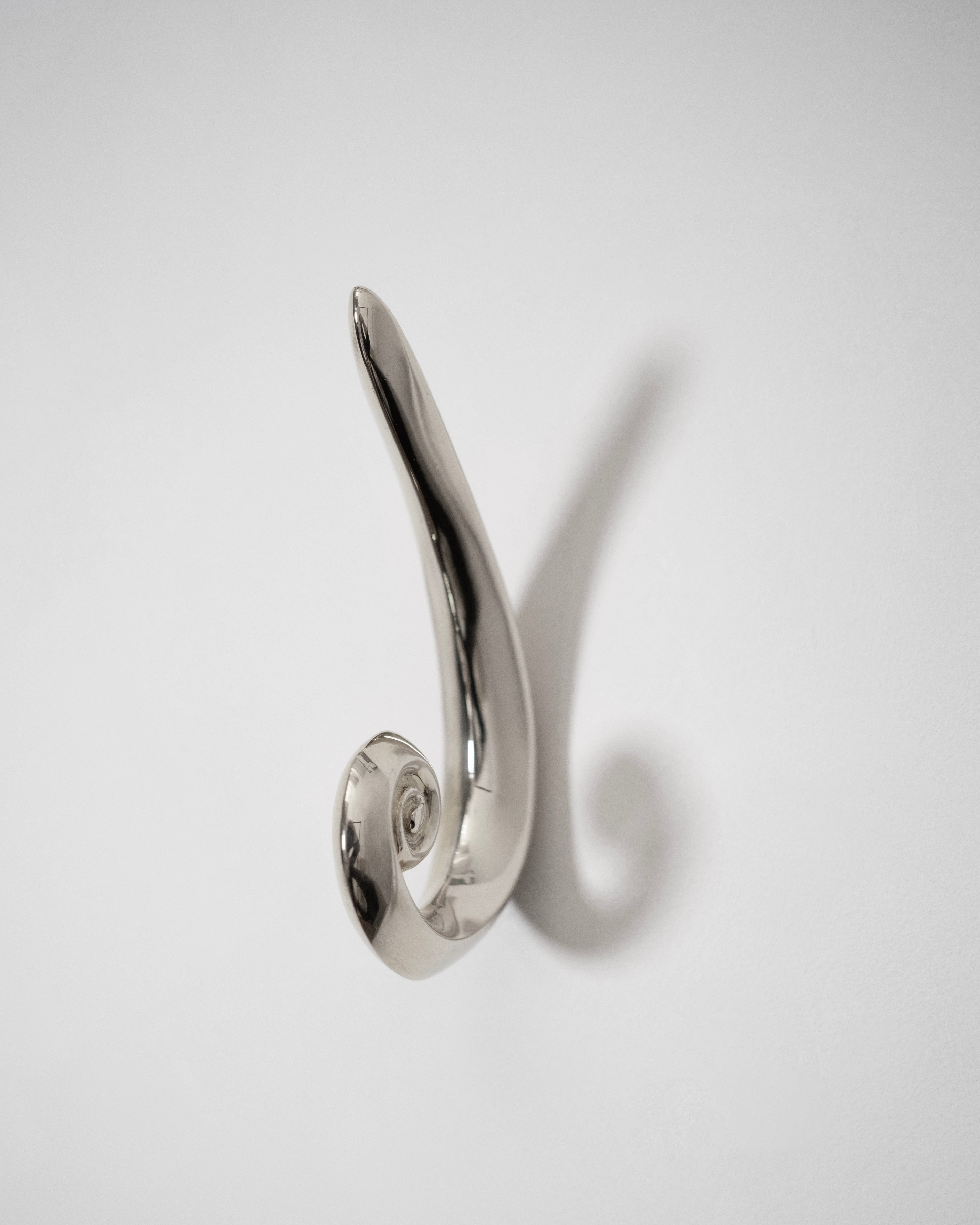 Noelle Hook - Titane