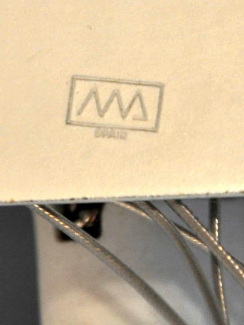 Metalarte Wave sconce wall lamp detail showing curved metal design
