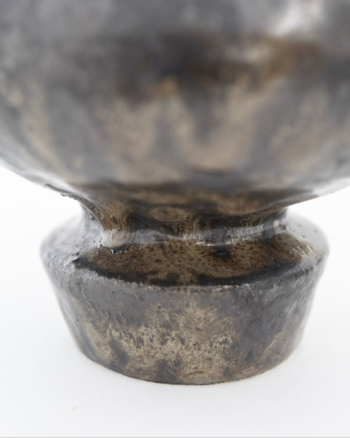 'Kylix Obsidiana' Vase