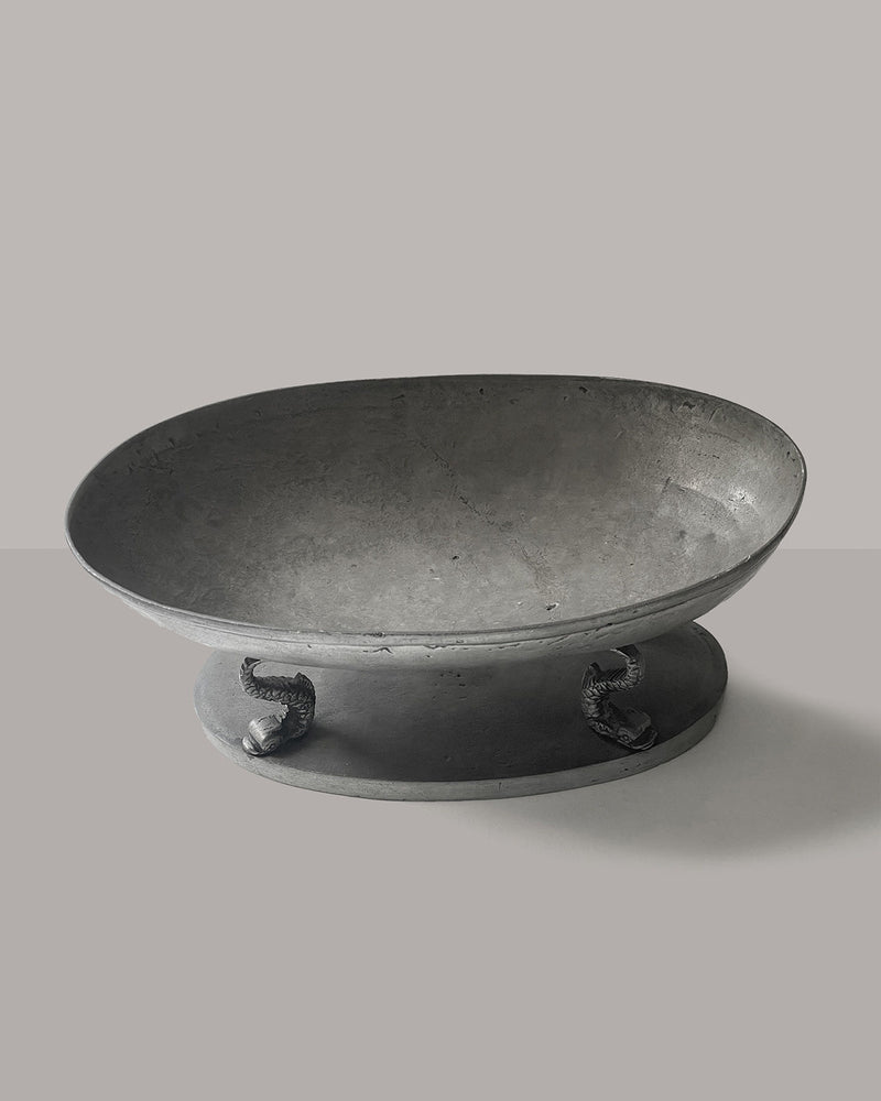 Vintage pewter footed bowl with decorative handles from Pedraza Segovia