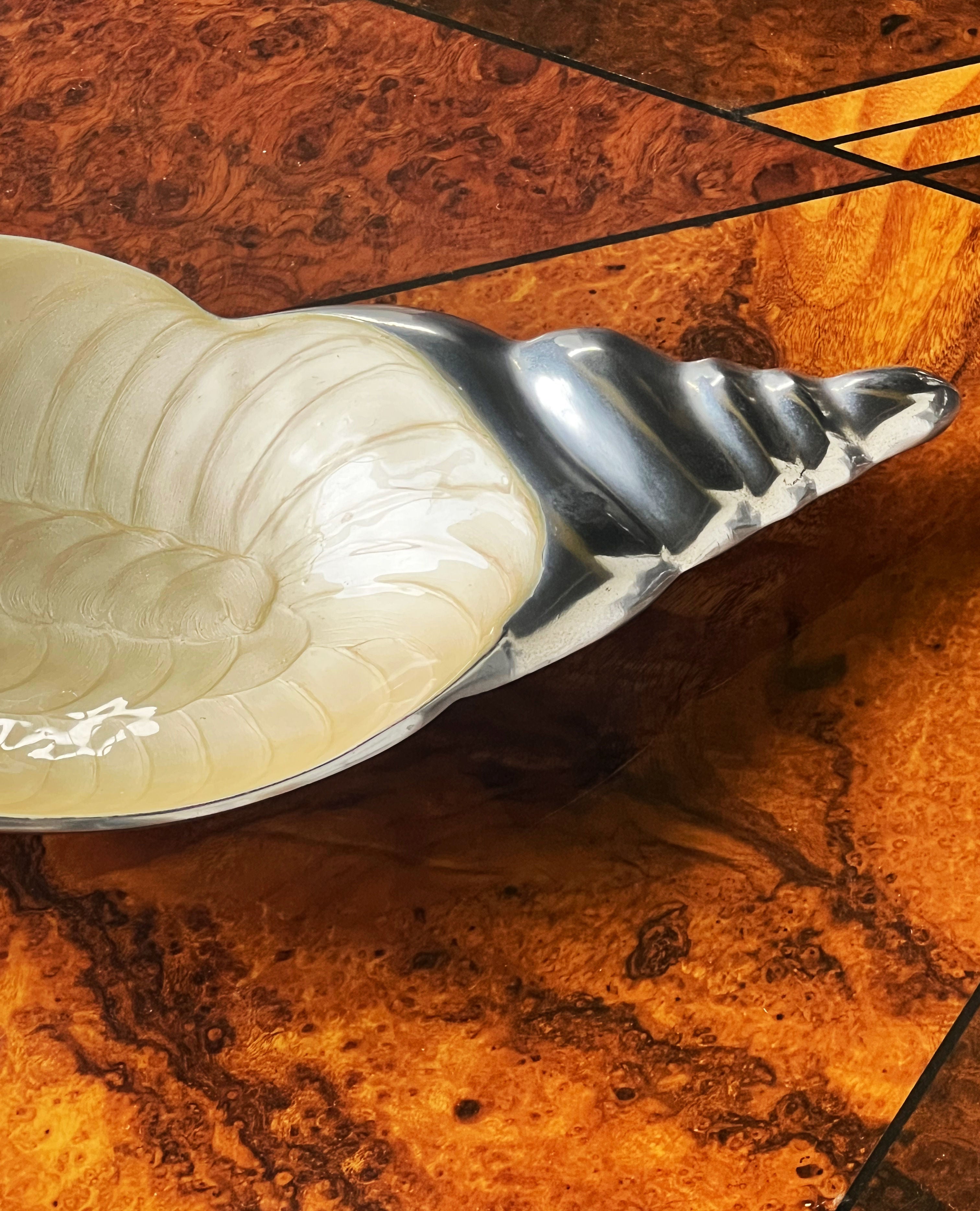 Plat décoratif en aluminium en forme de coquillage