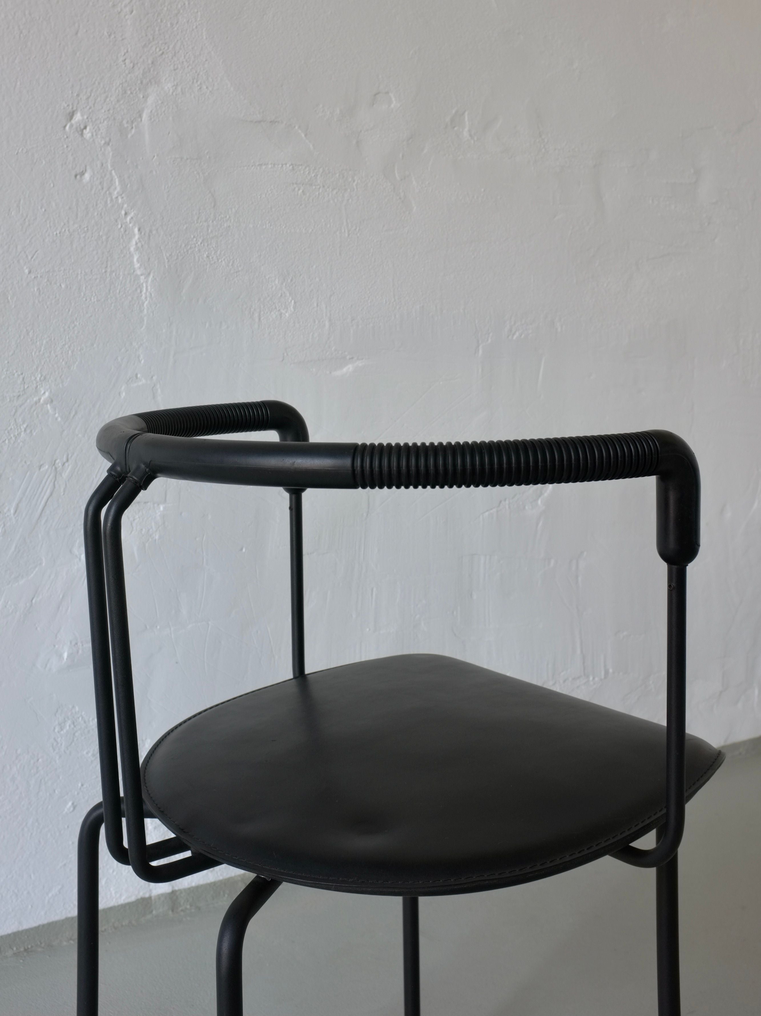 4 Postmodern Black Leather Armchairs from Cidue, Italy, 1990s