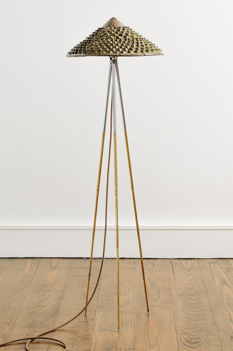 Horst tripod floor lamp with woven pyramid shade on wooden legs
