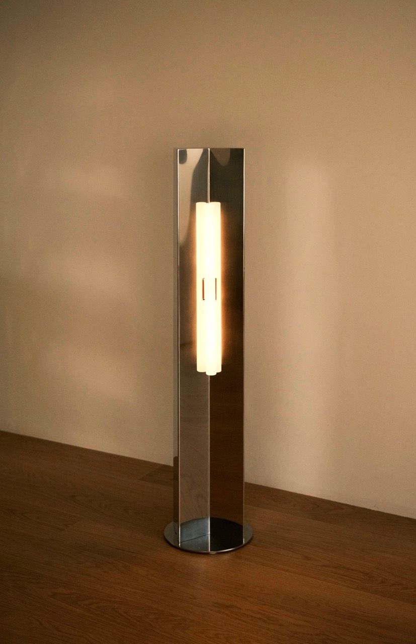 'Arrow 120' Floor Lamp