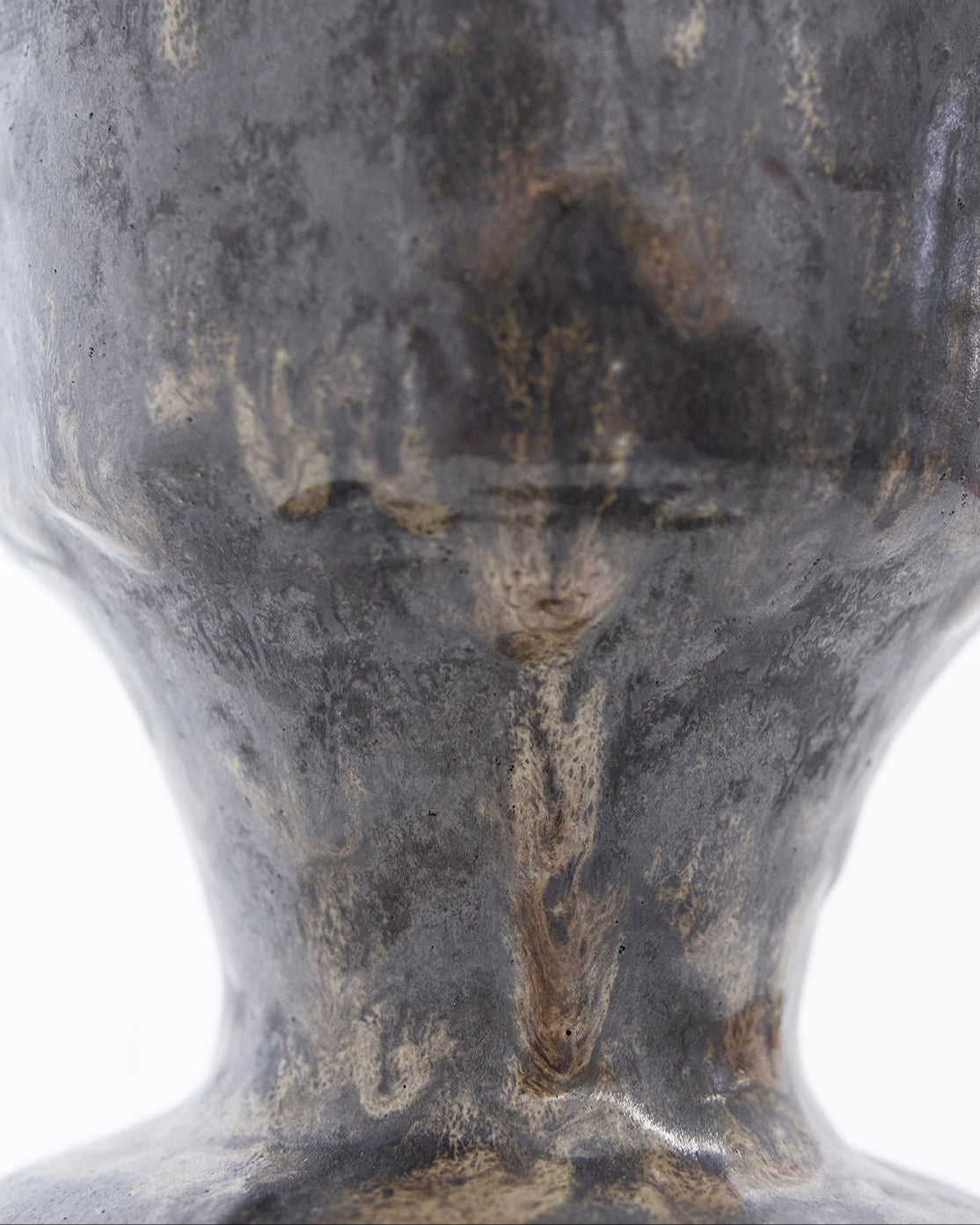 'Cratera Obsidiana' Vase
