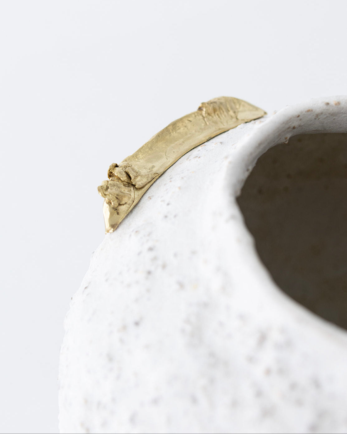 'Isolated n.10 Blanco Hueso' Vase