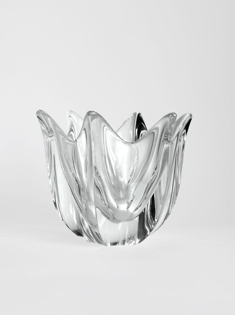 Clear crystal Belle bowl with sculpted flame-like edges by Jan Johansson