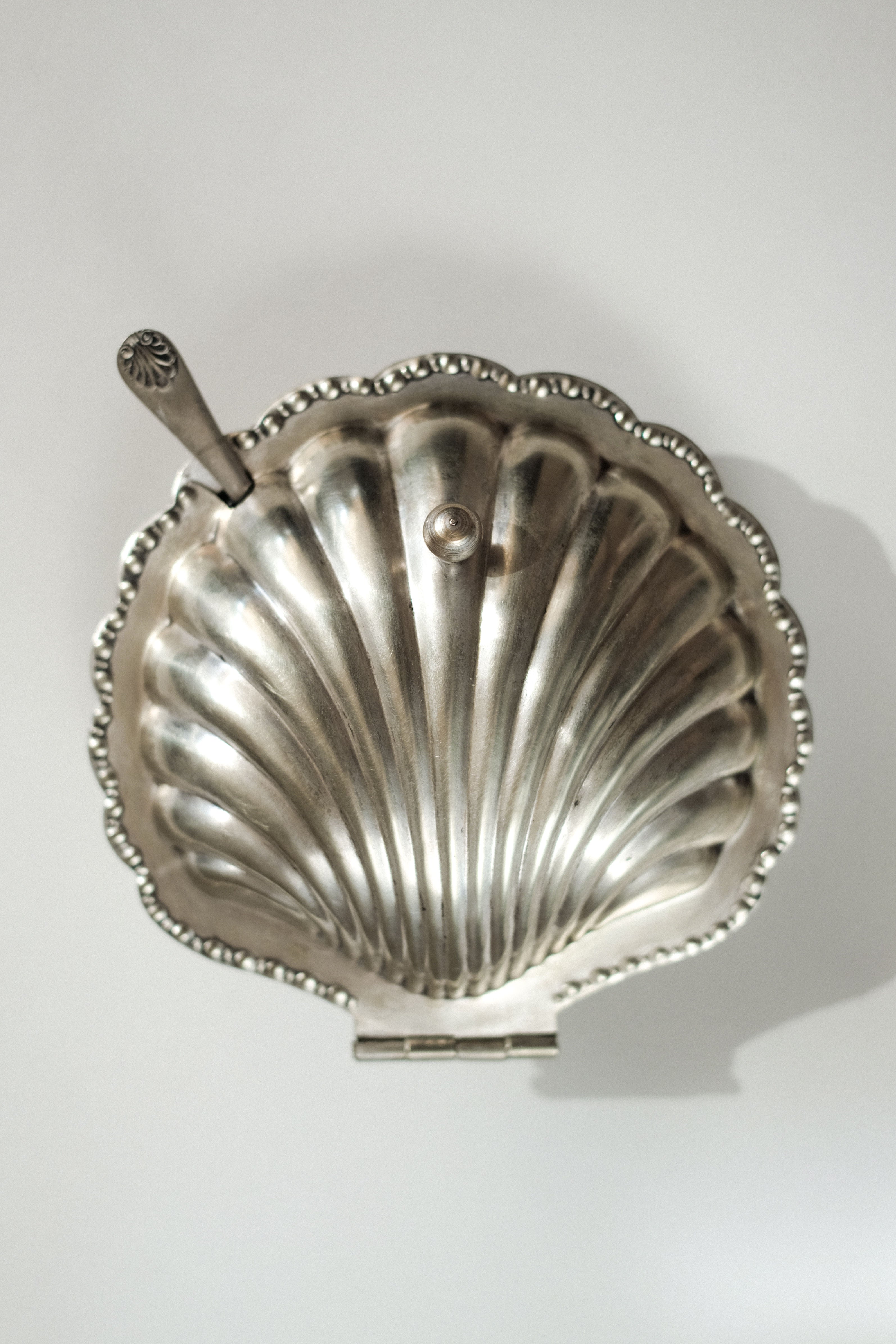 Shell Shaped Butter Dish