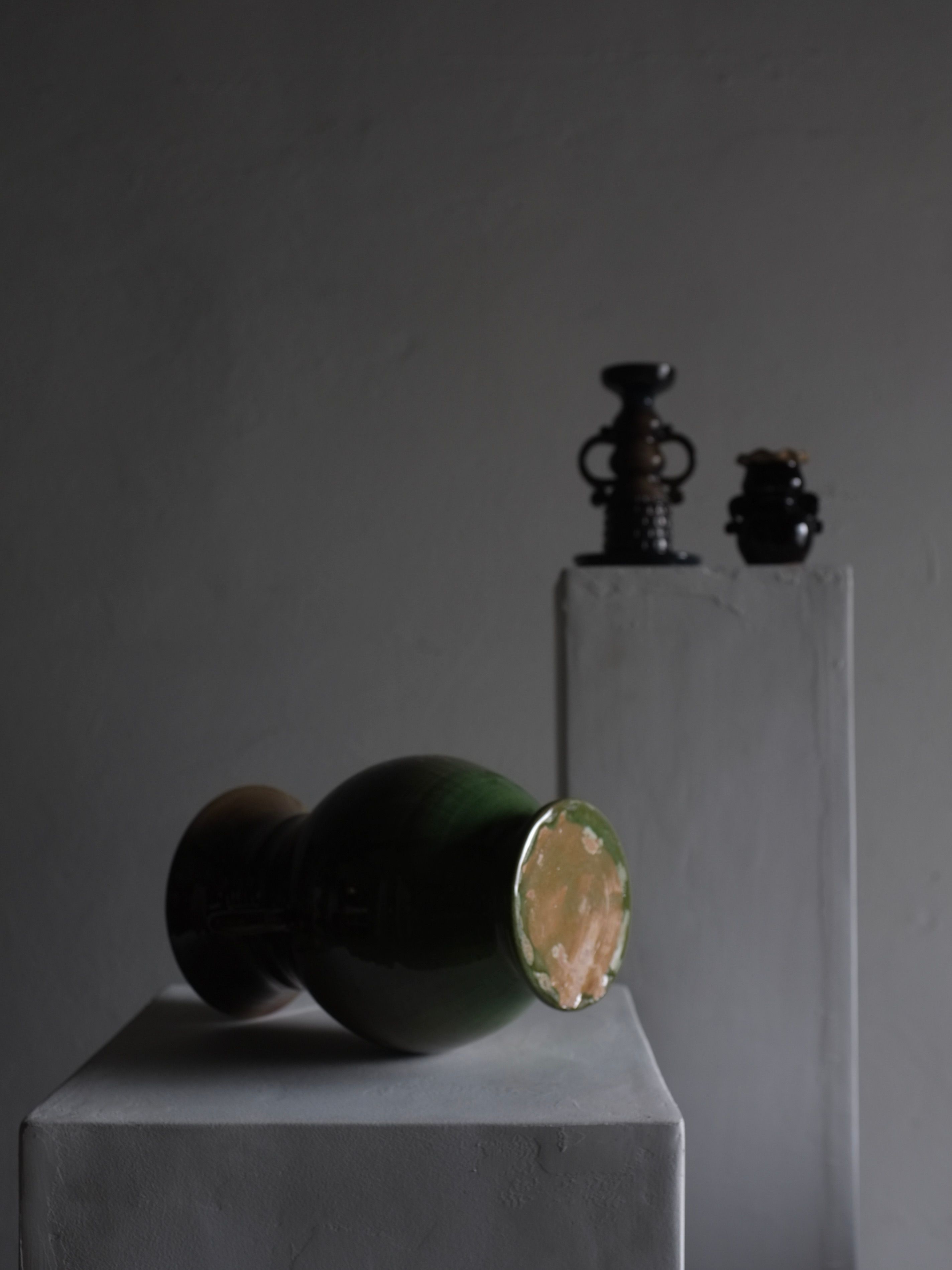 Large Green Ceramic Vase, Latvia, 1960s — back view on pedestal