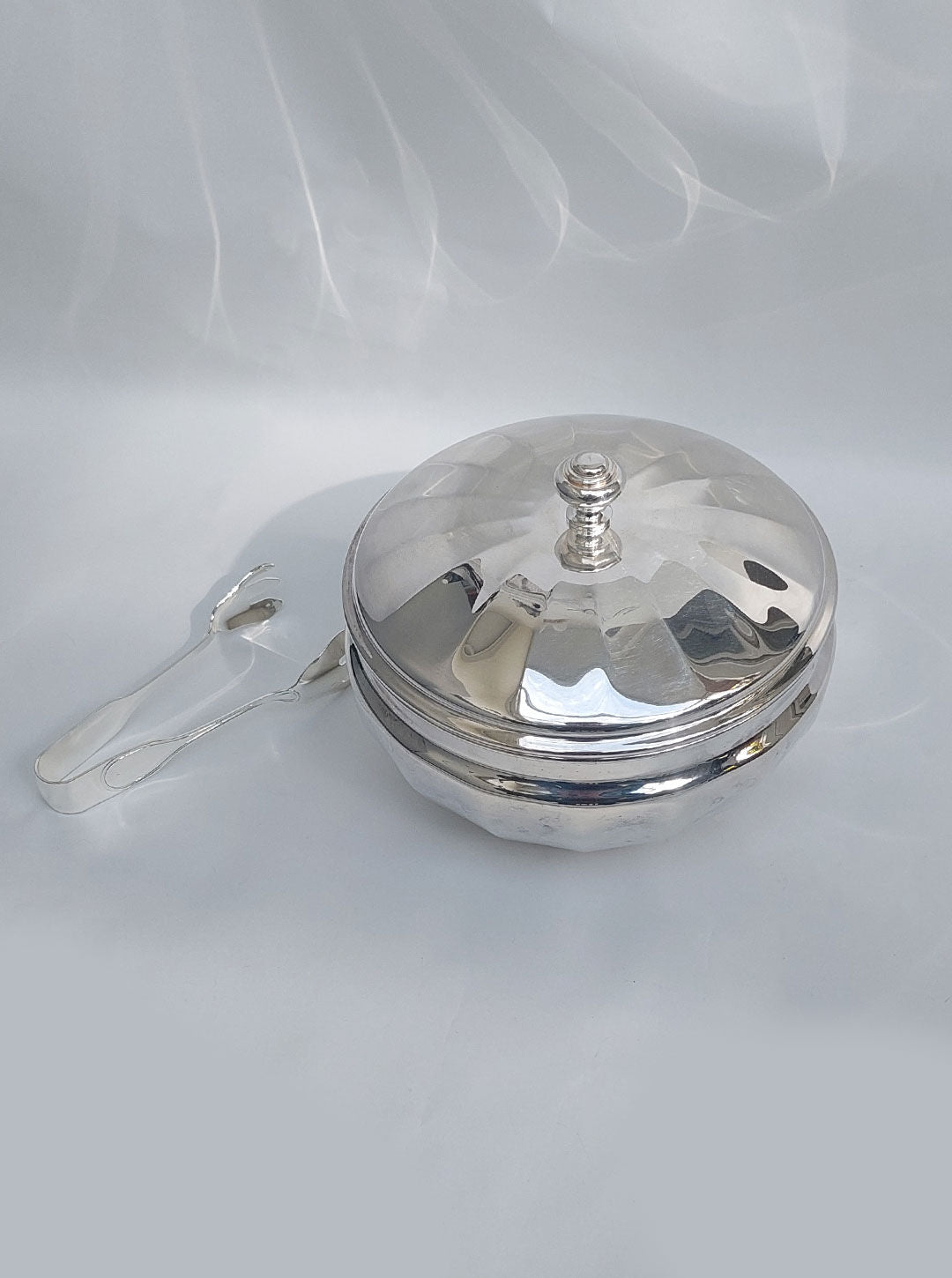 Elegant Ceramic Sugar Bowl with Lid and Spoon