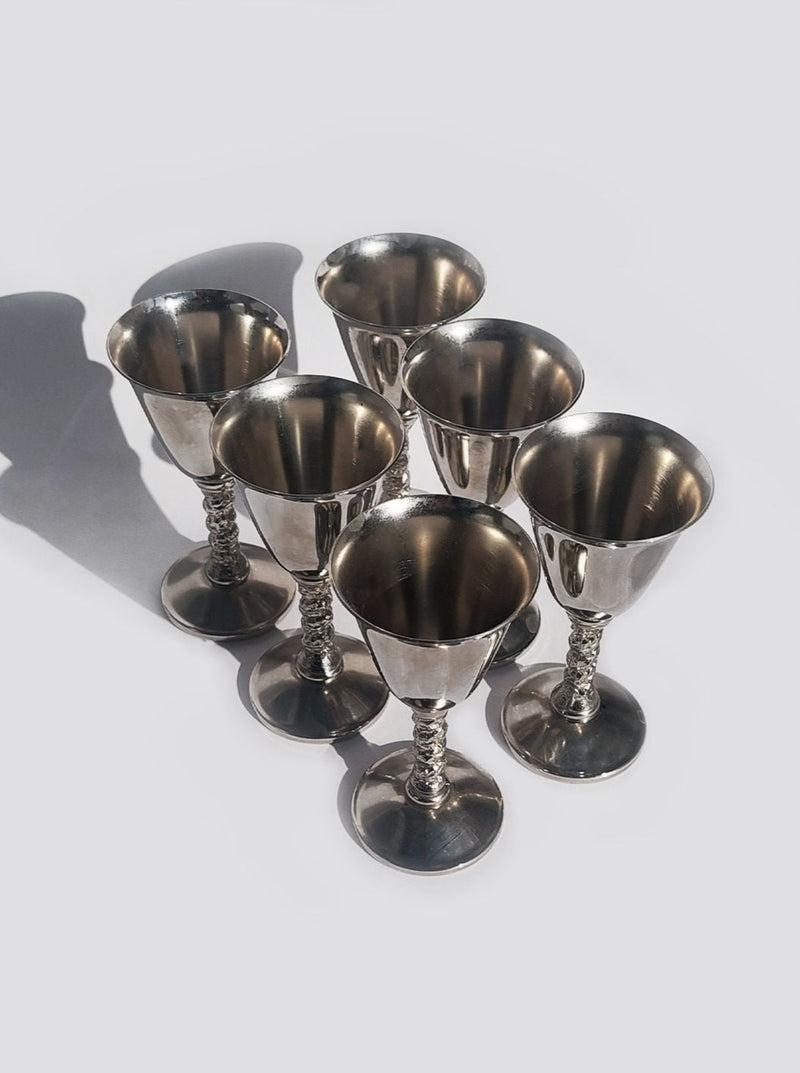 Set of 6 stainless steel glasses for serving liquor and cocktails 