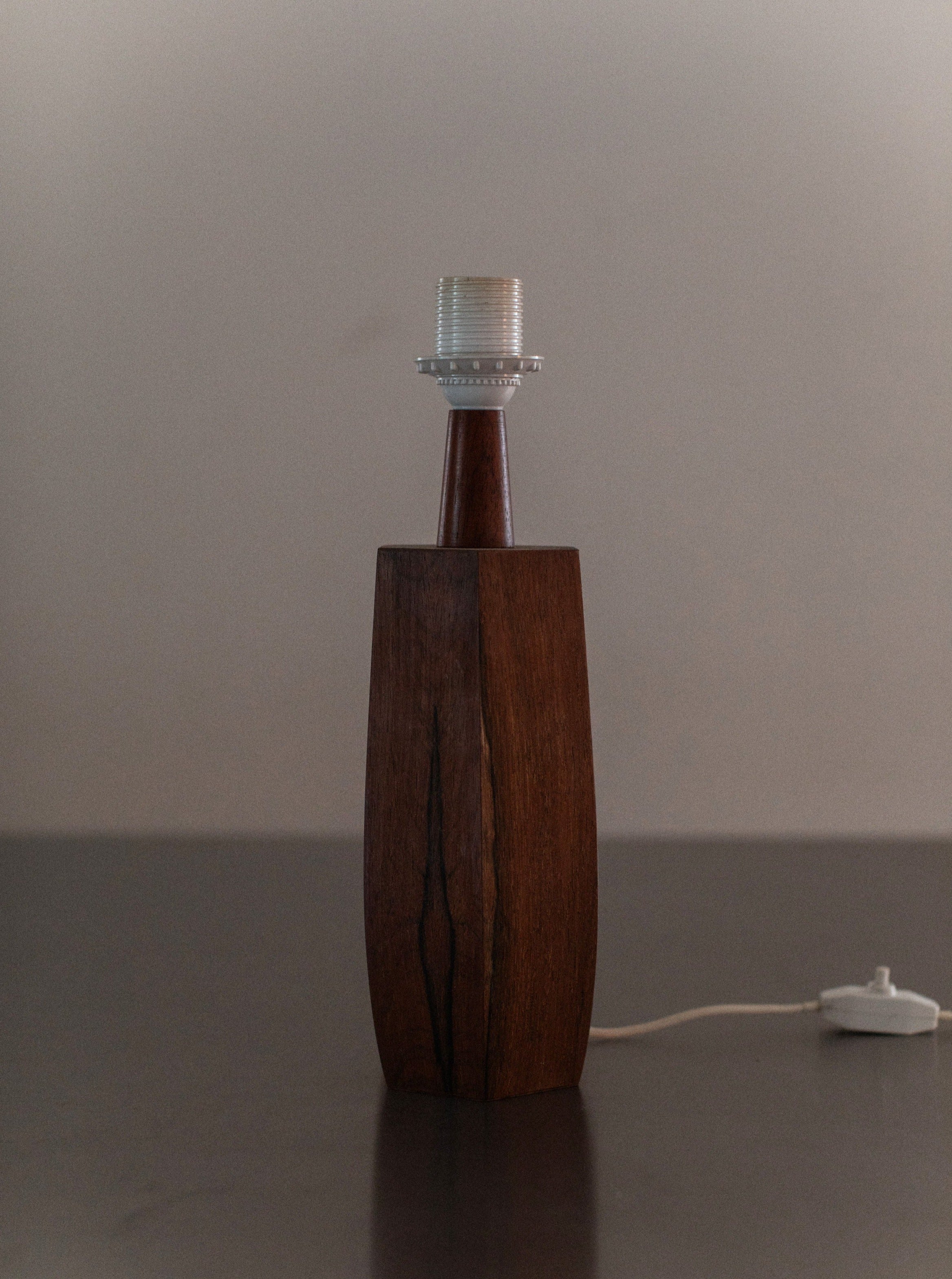 1940's Wooden Lamp Luxury Decor