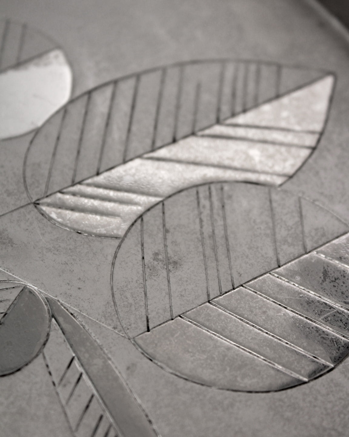 Botanical Engraved Vintage Serving Tray, 1940s — close-up of engraved metal surface