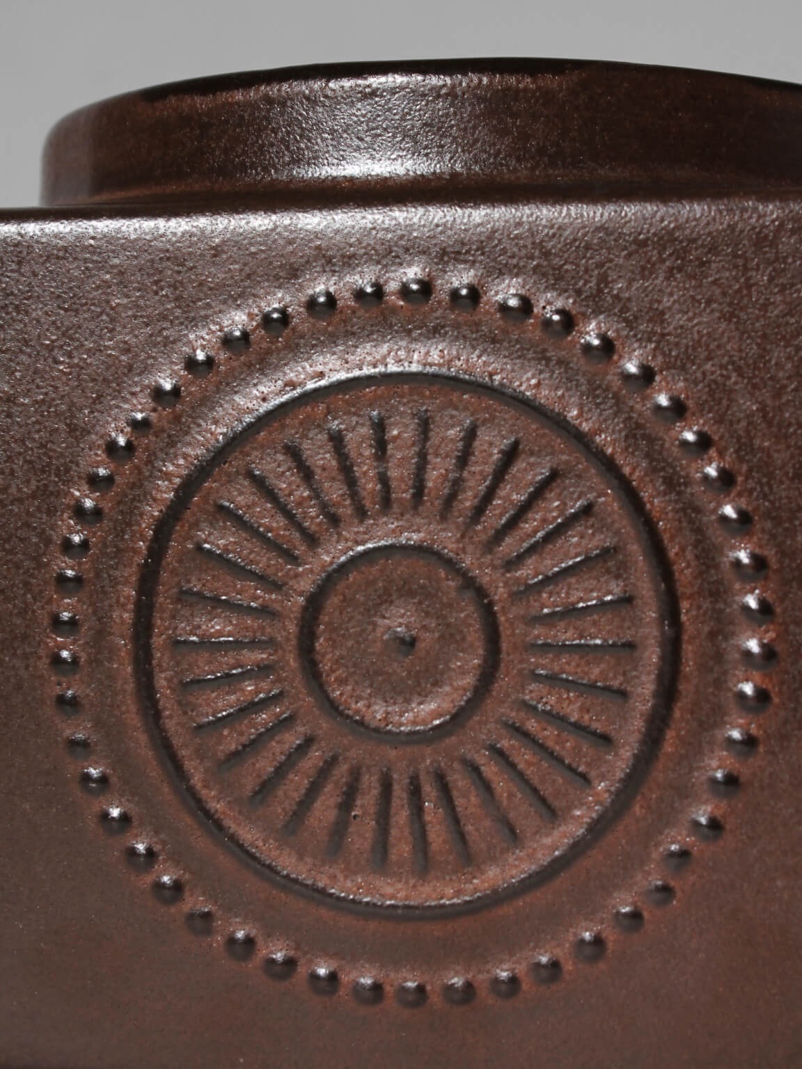 Göran Andersson Brown Ceramic Vase, 1960s, Sweden — close-up of textured brown ceramic surface