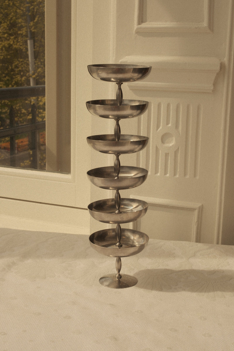 Stainless Steel Pedestal Coupes — detail view